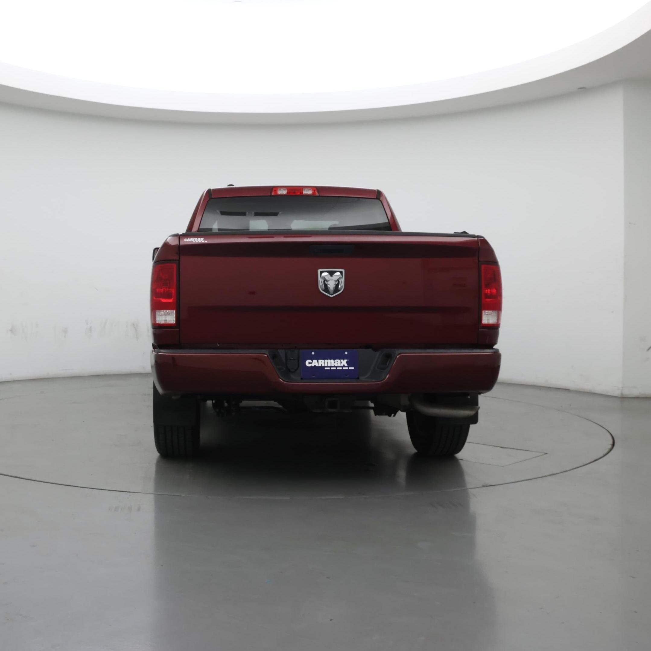Thumbnail: 2019 RAM 1500 Classic - 6