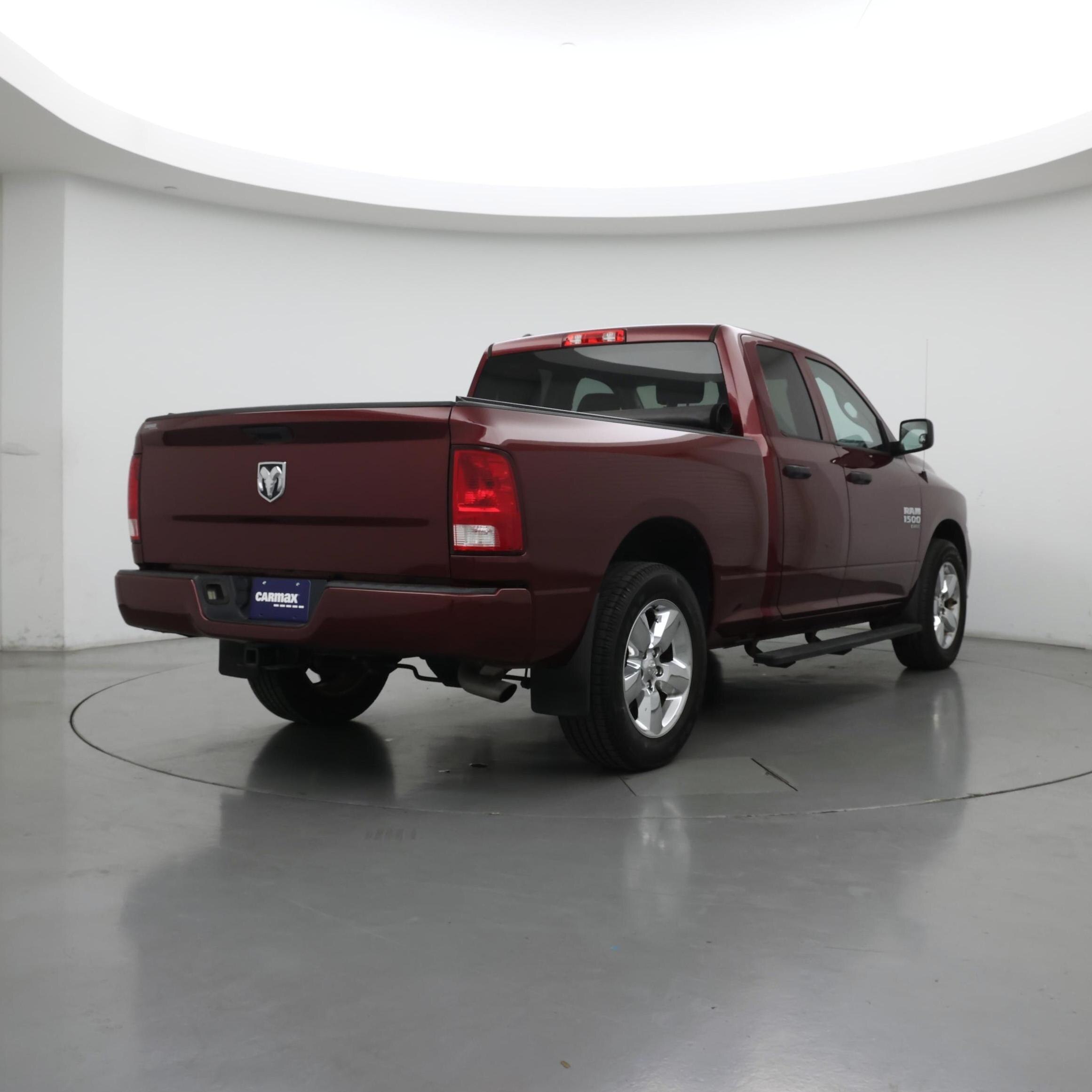 Thumbnail: 2019 RAM 1500 Classic - 8