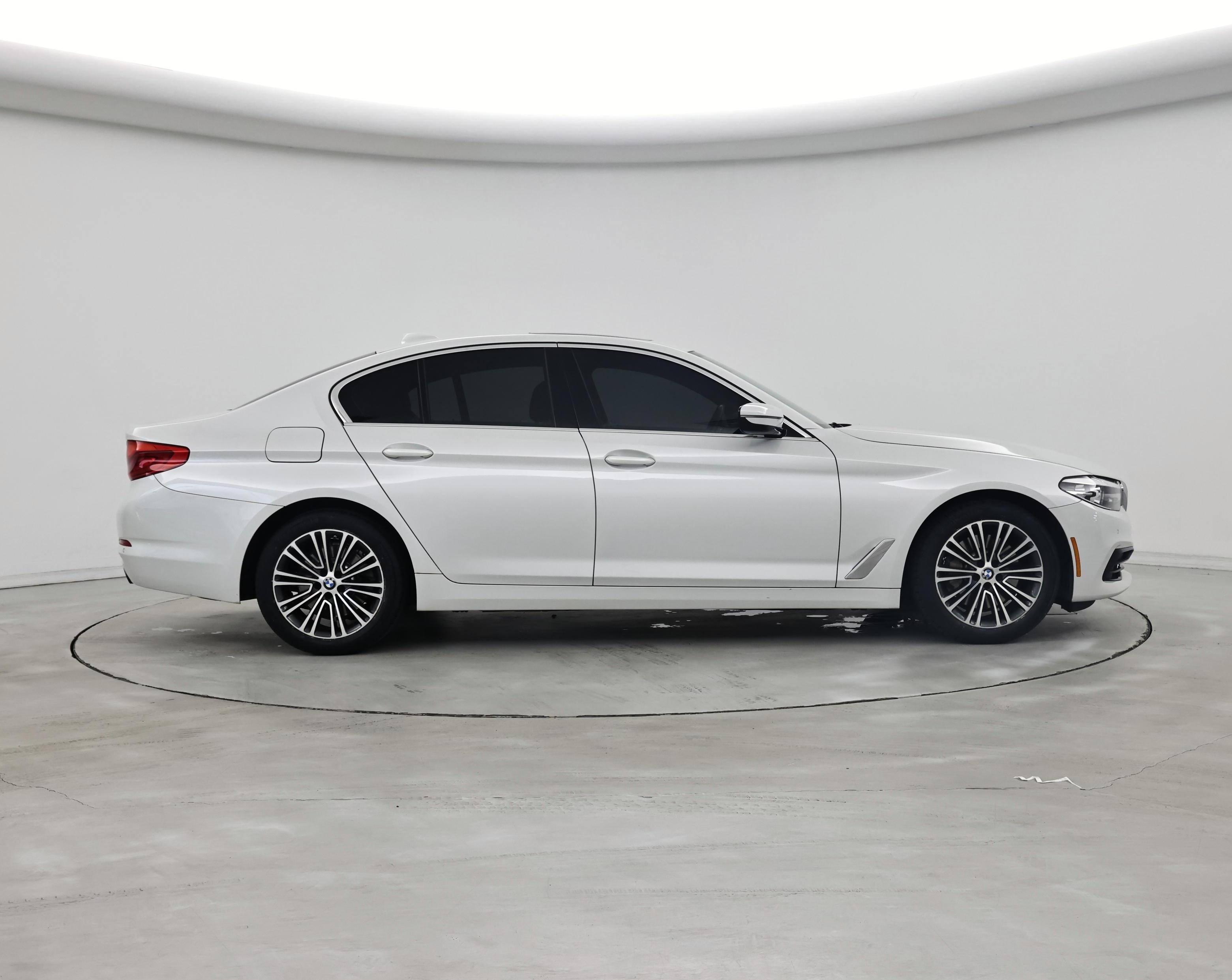 Thumbnail: 2020 BMW 5 Series - 7