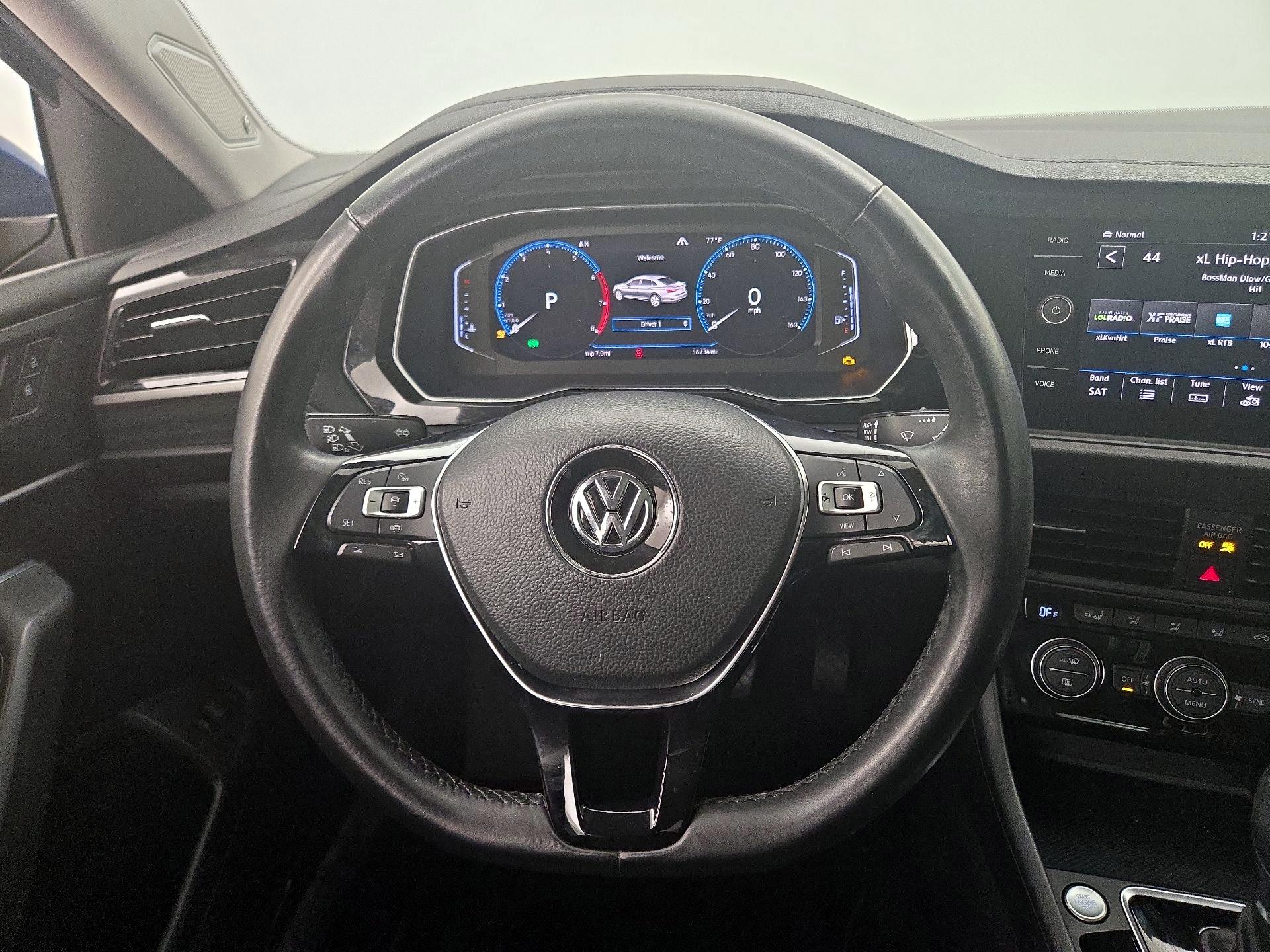 Thumbnail: 2019 Volkswagen Jetta - 10