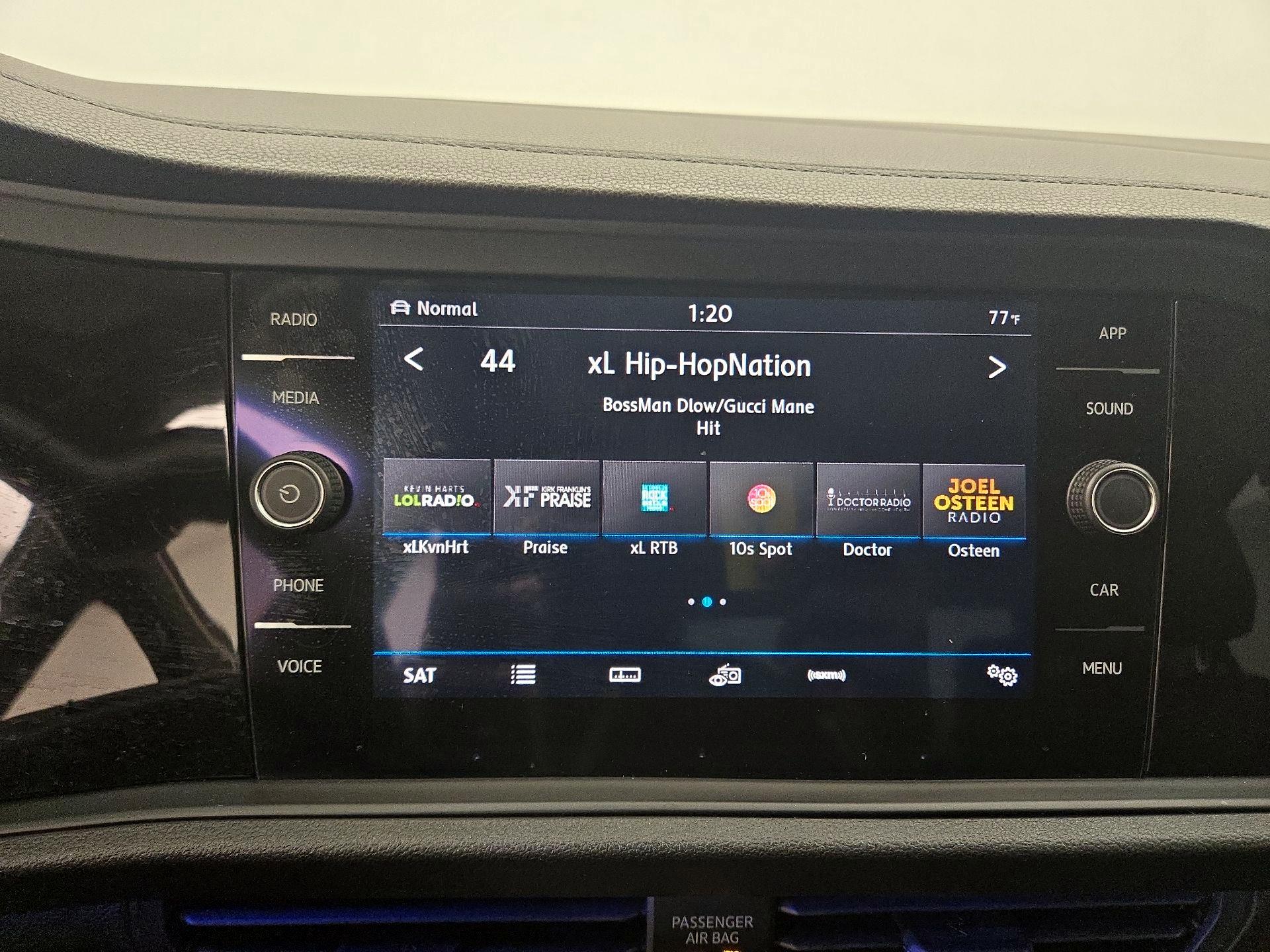 Thumbnail: 2019 Volkswagen Jetta - 15