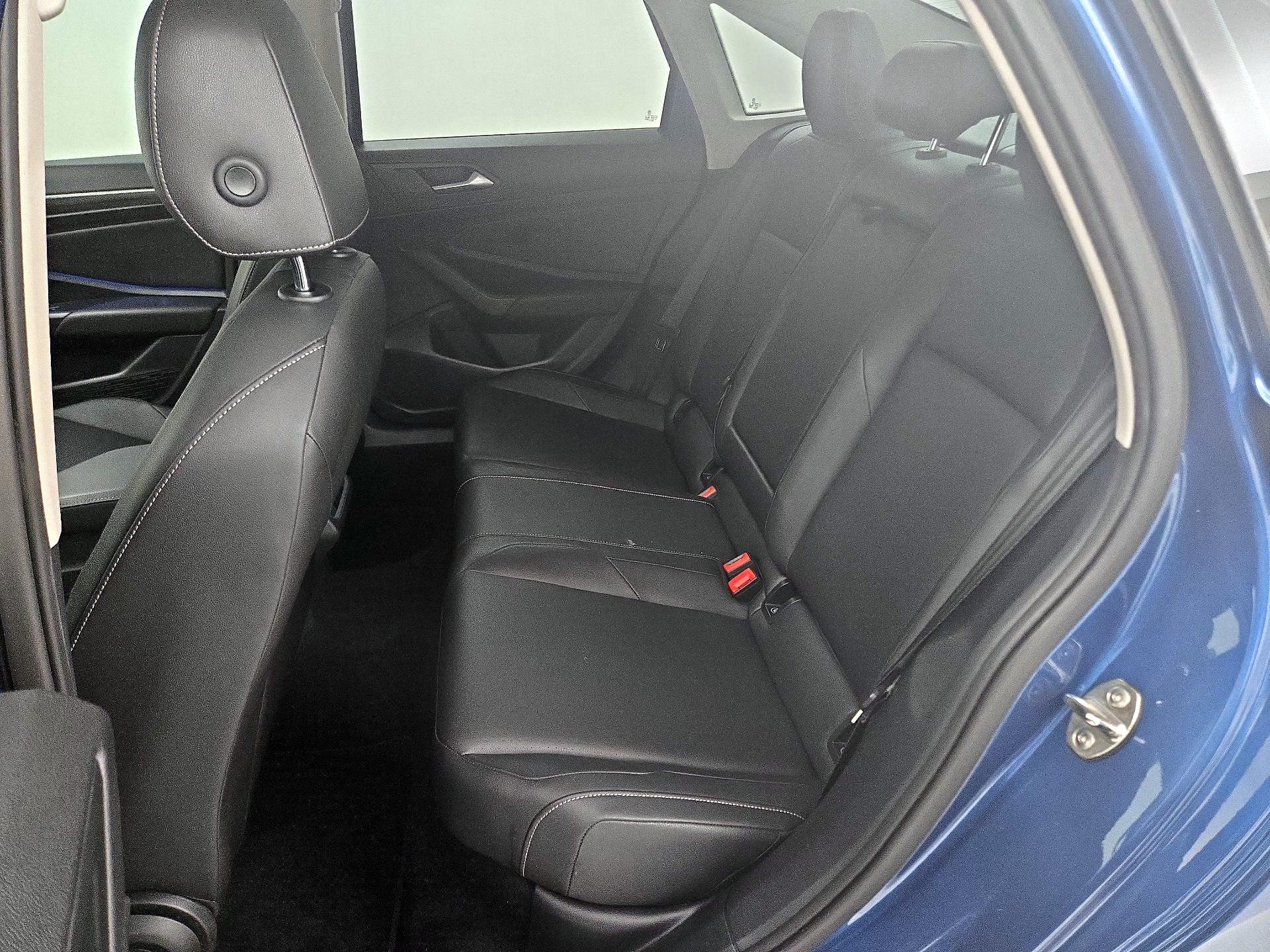 Thumbnail: 2019 Volkswagen Jetta - 20