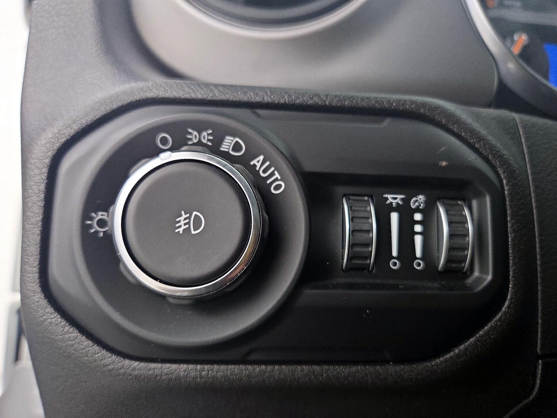 Thumbnail: 2021 Jeep Wrangler - 13