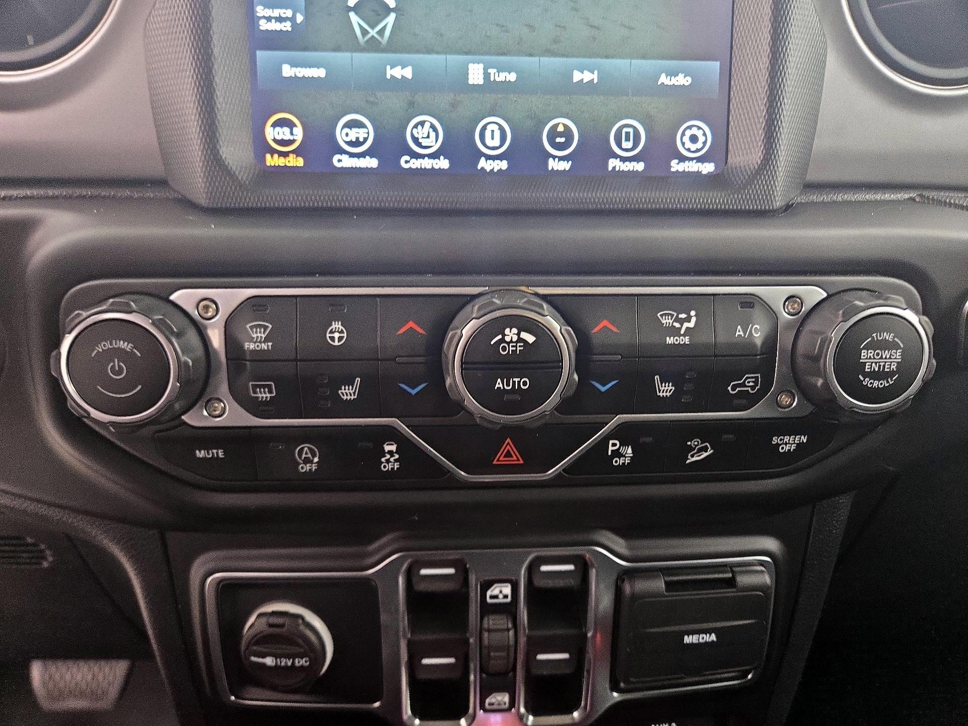 Thumbnail: 2021 Jeep Wrangler - 17