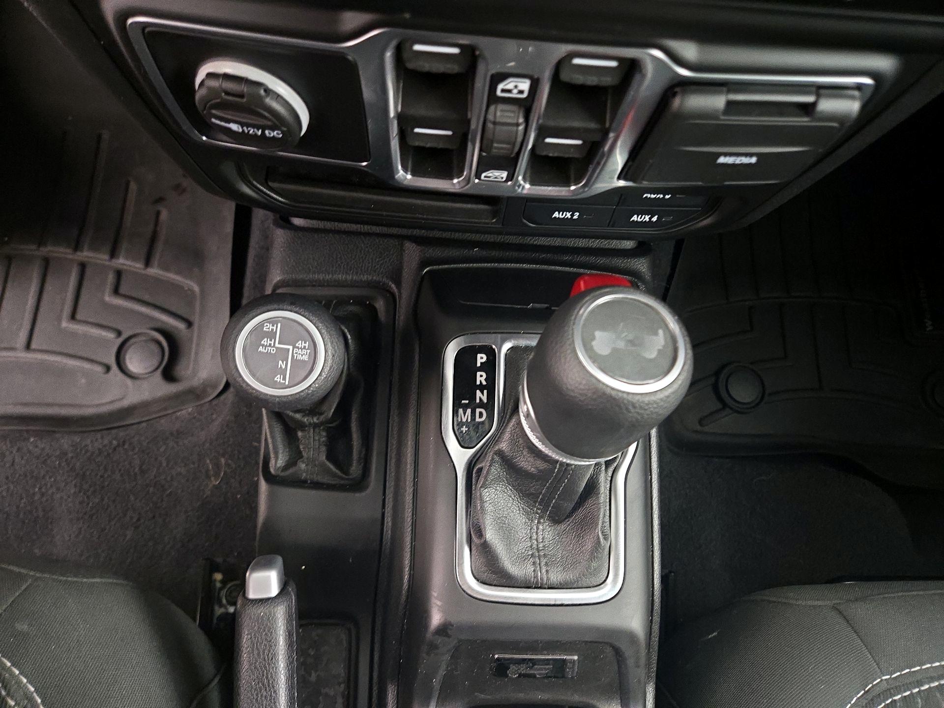 Thumbnail: 2021 Jeep Wrangler - 18
