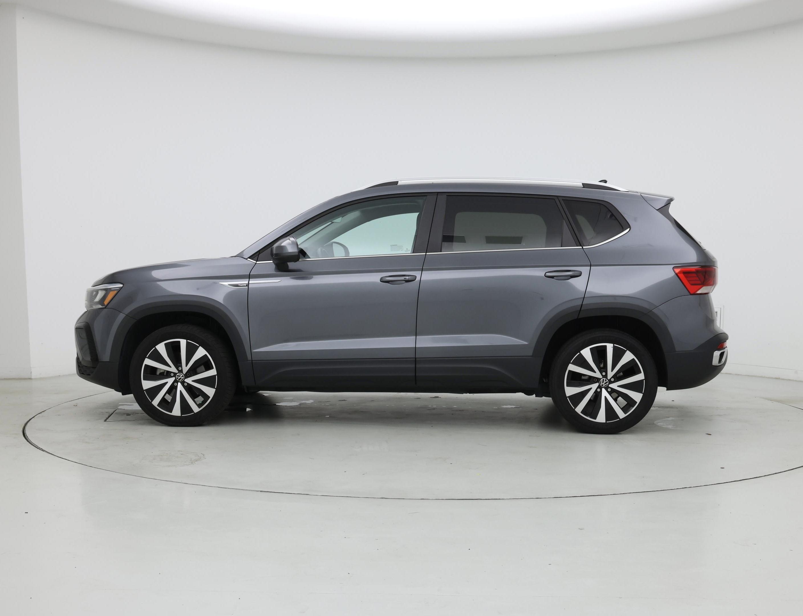 Thumbnail: 2023 Volkswagen Taos - 3