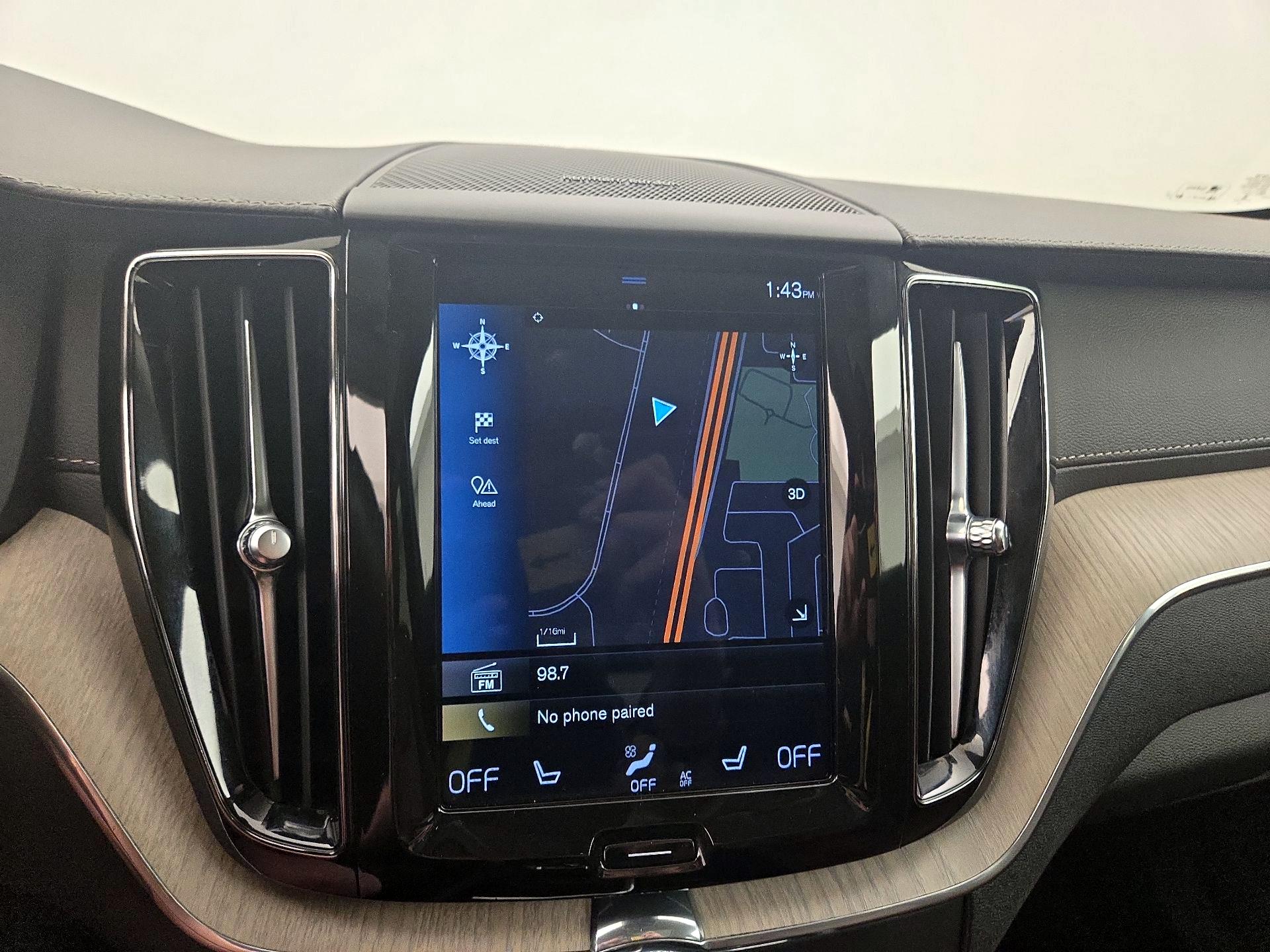 Thumbnail: 2020 Volvo XC60 - 14