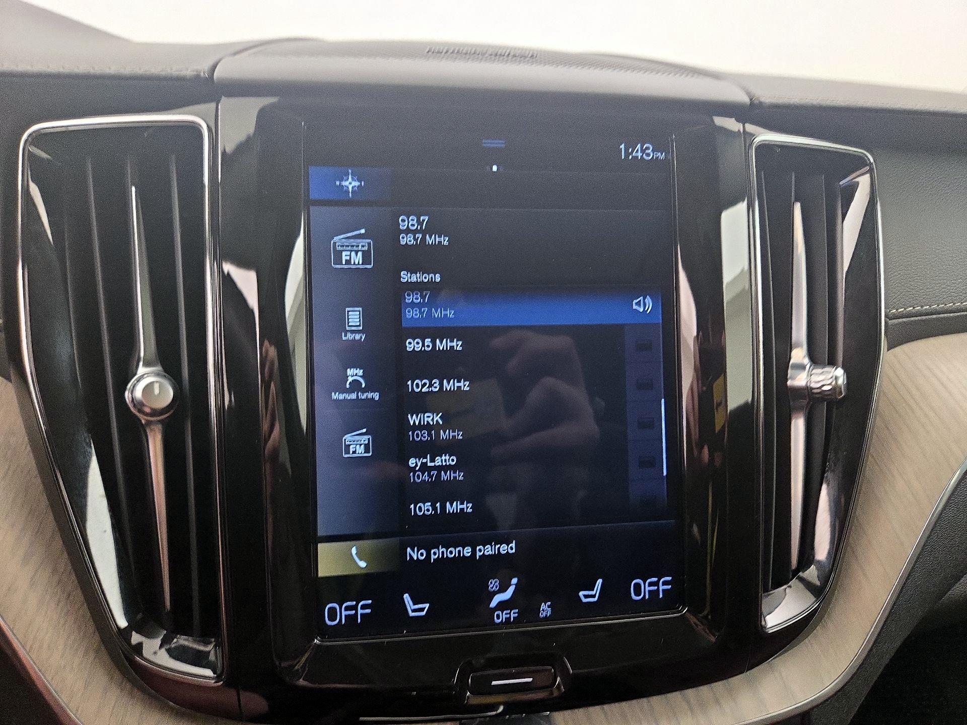 Thumbnail: 2020 Volvo XC60 - 16