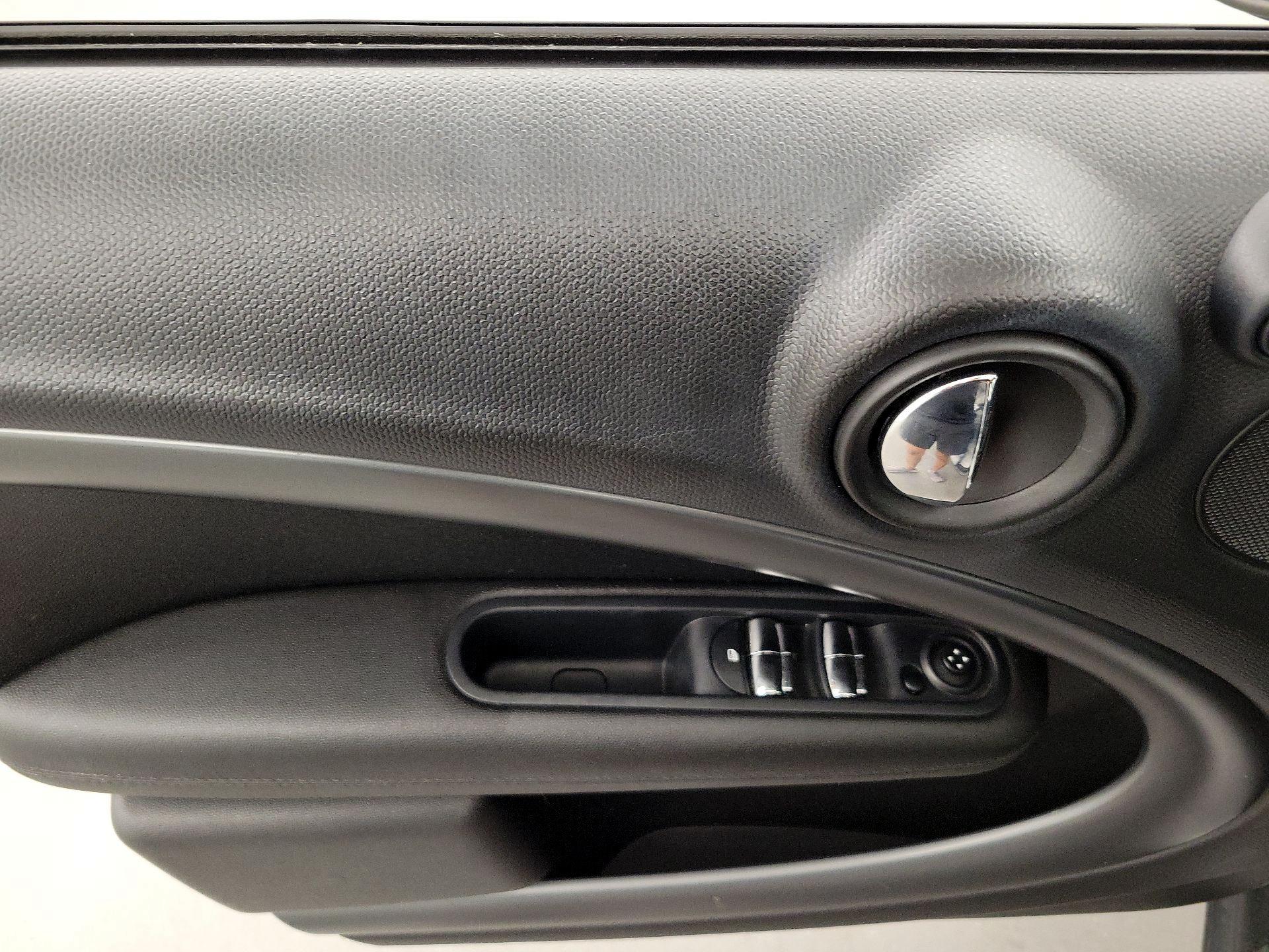 Thumbnail: 2015 MINI Cooper Countryman - 12