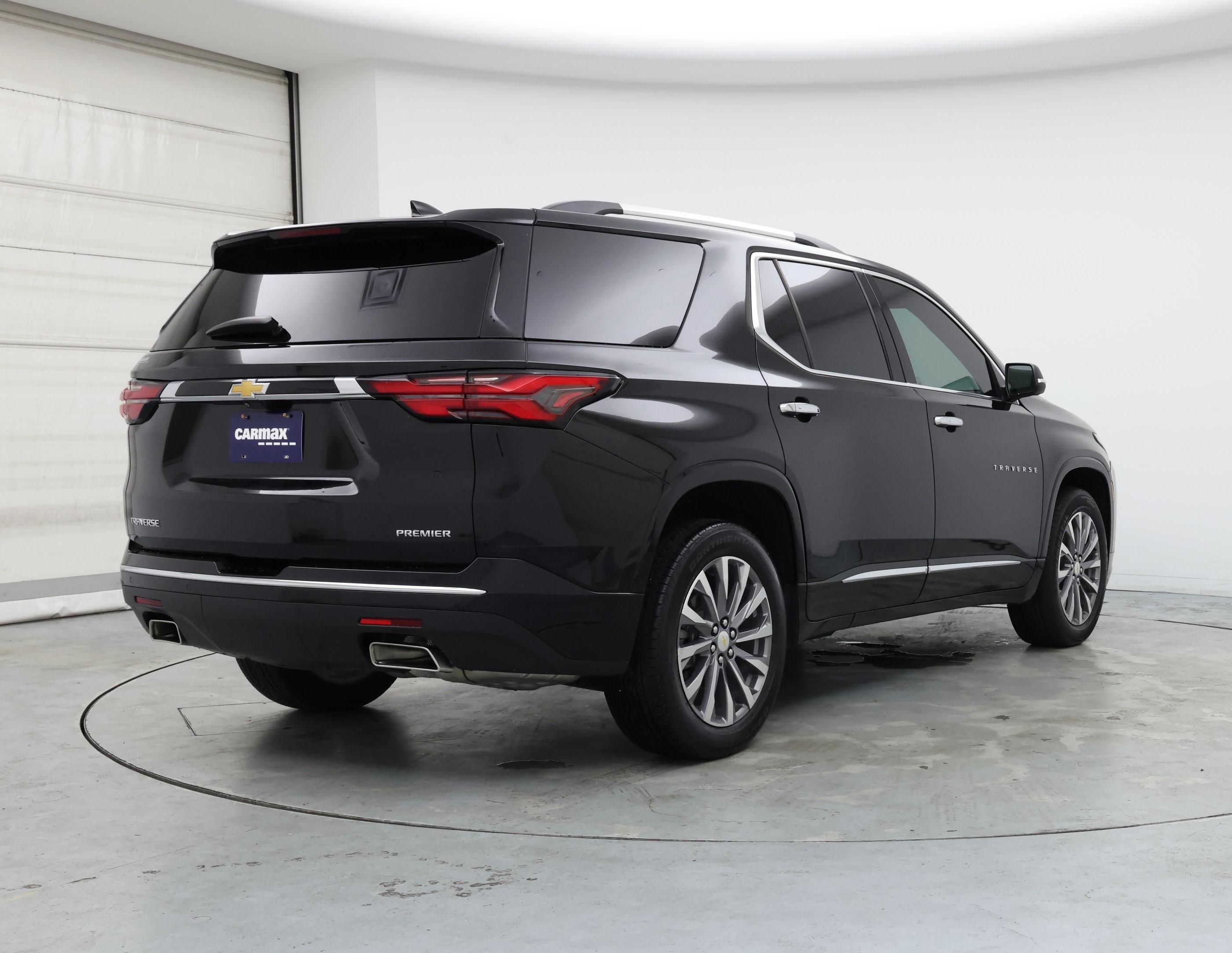 Thumbnail: 2022 Chevrolet Traverse - 8