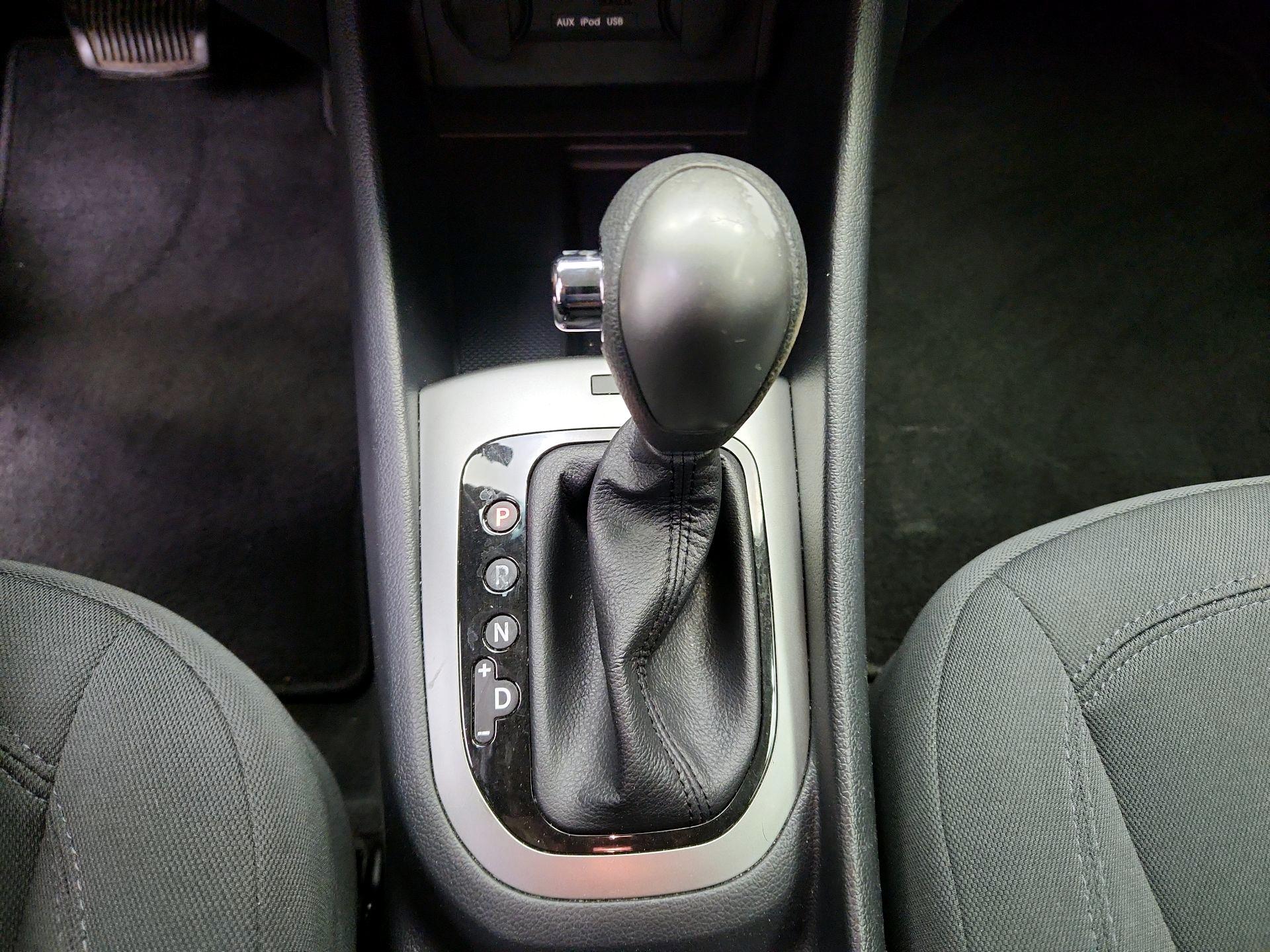 Thumbnail: 2013 Kia Rio - 16