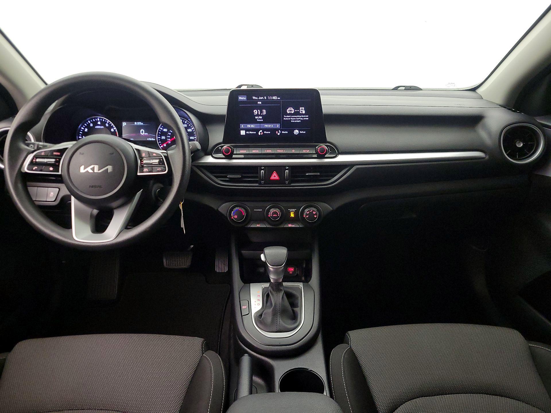 Thumbnail: 2024 Kia Forte - 9