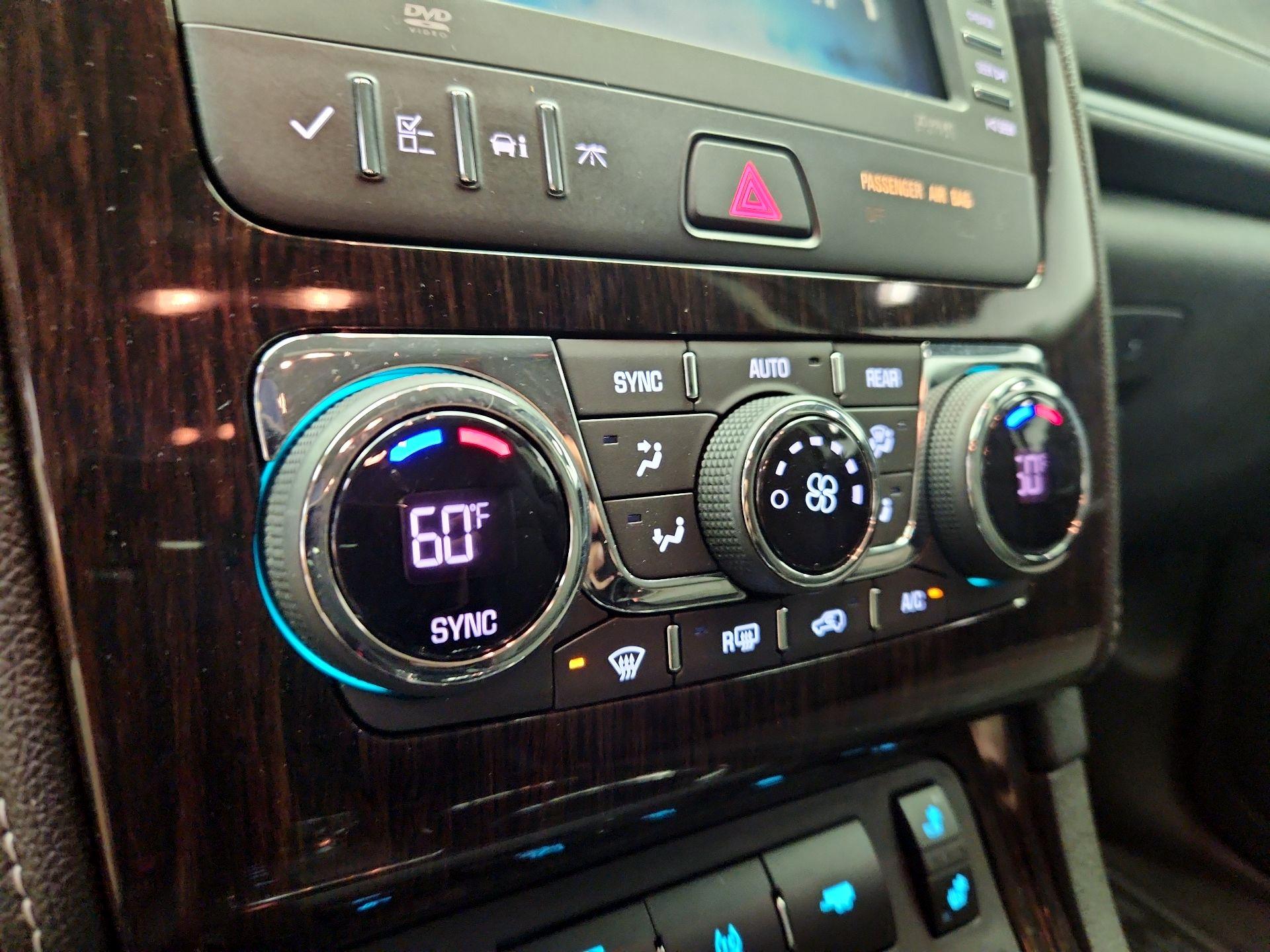 Thumbnail: 2016 Chevrolet Traverse - 16