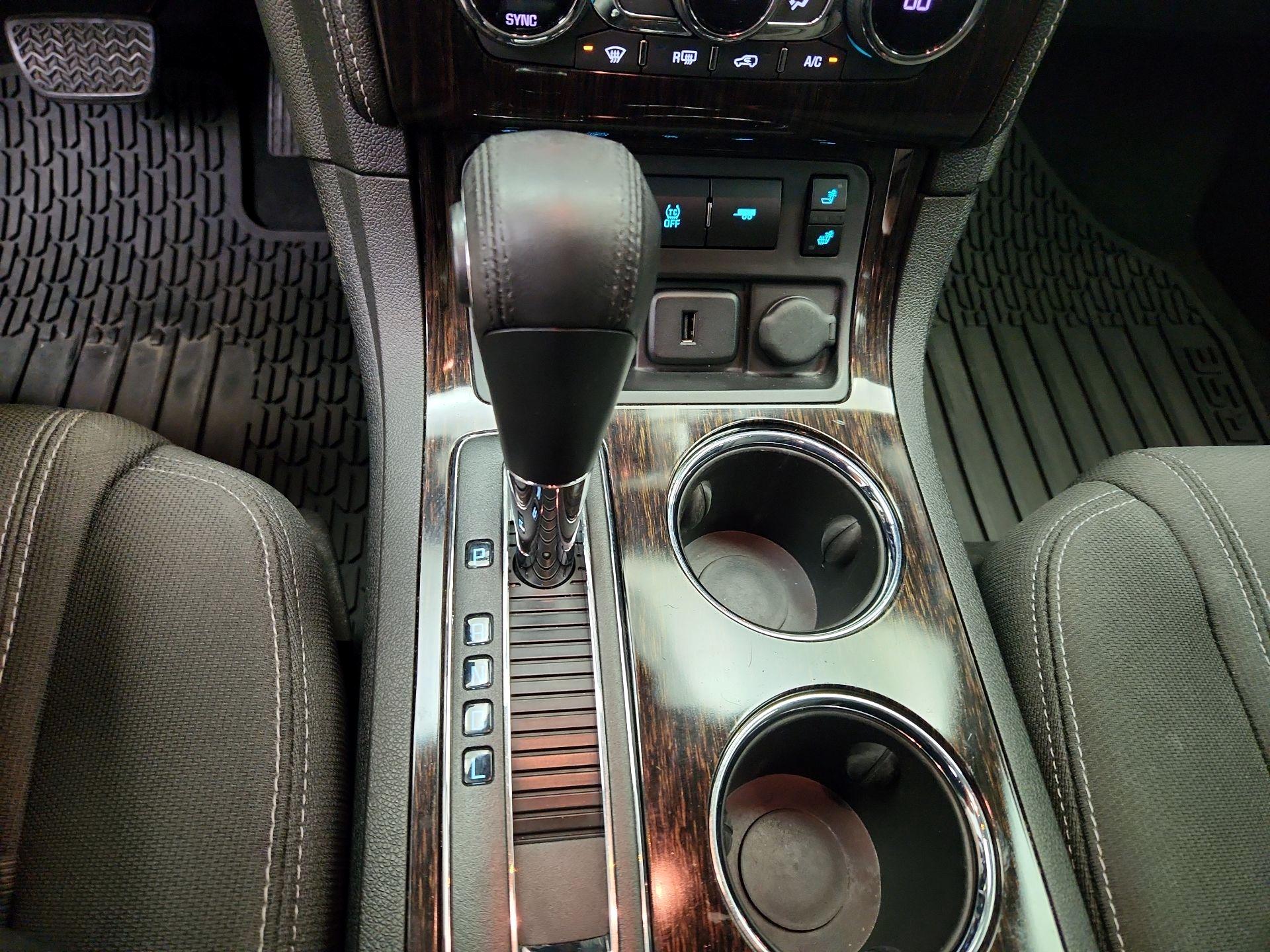 Thumbnail: 2016 Chevrolet Traverse - 17