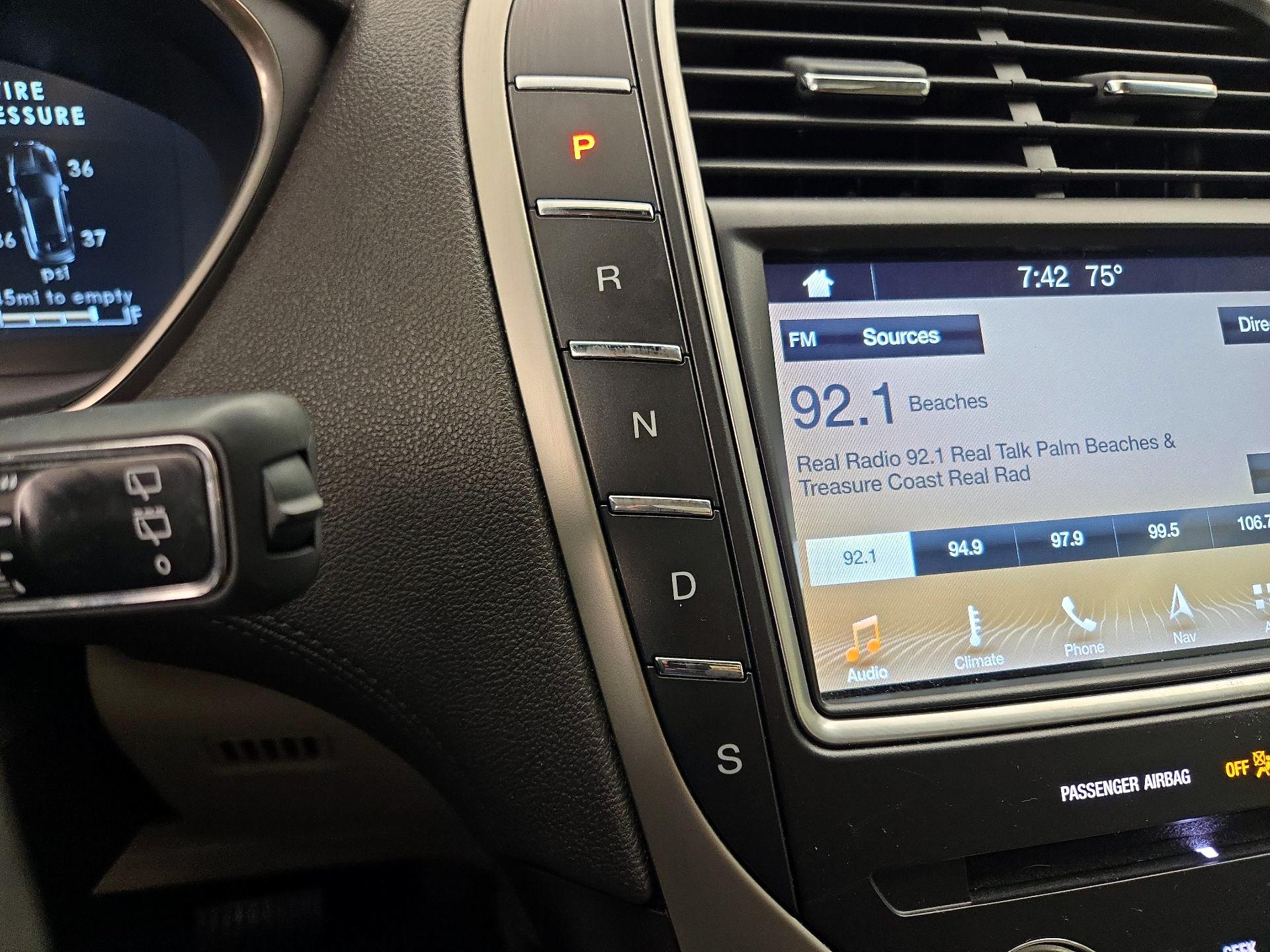 Thumbnail: 2019 Lincoln Nautilus - 18