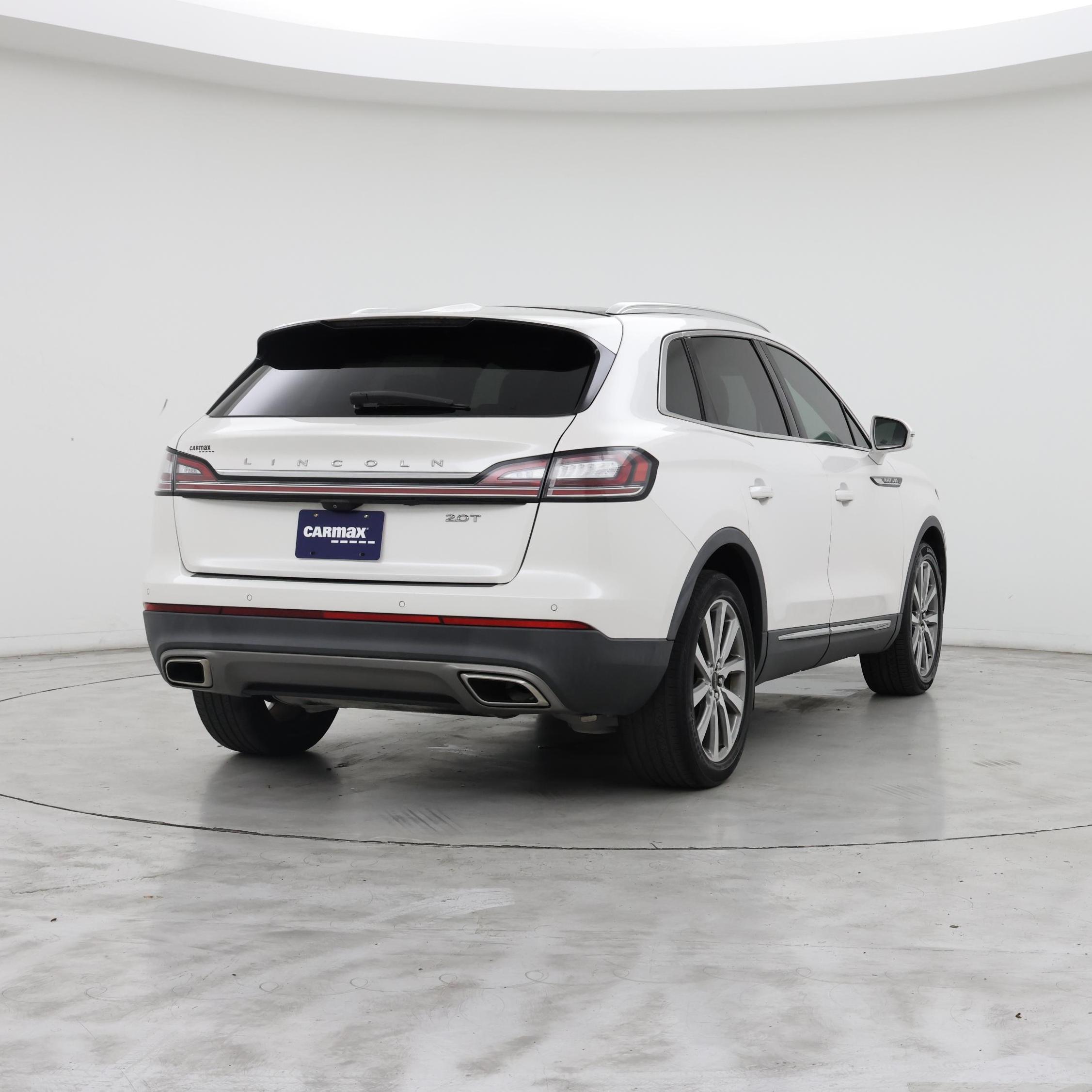 Thumbnail: 2019 Lincoln Nautilus - 8