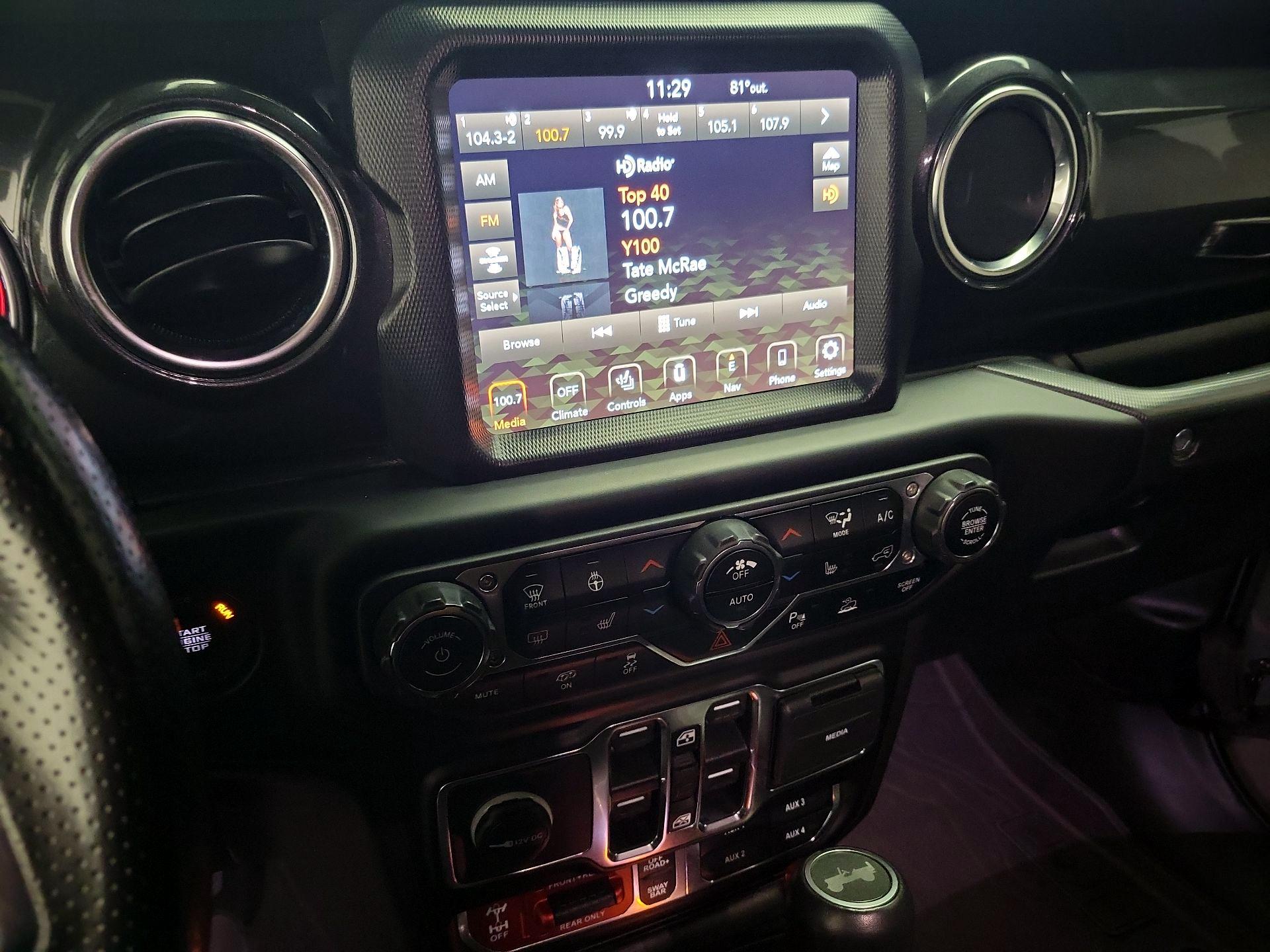 Thumbnail: 2021 Jeep Wrangler - 15