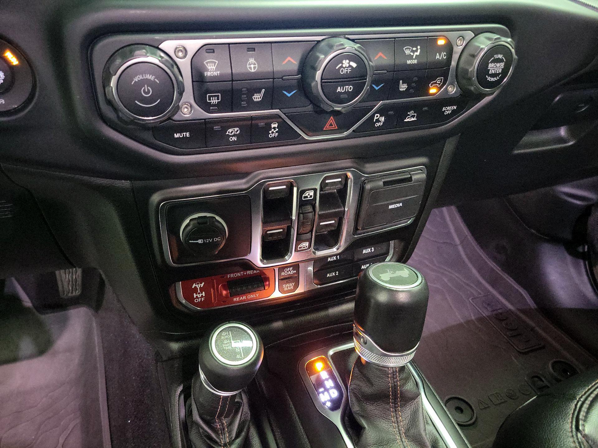 Thumbnail: 2021 Jeep Wrangler - 16