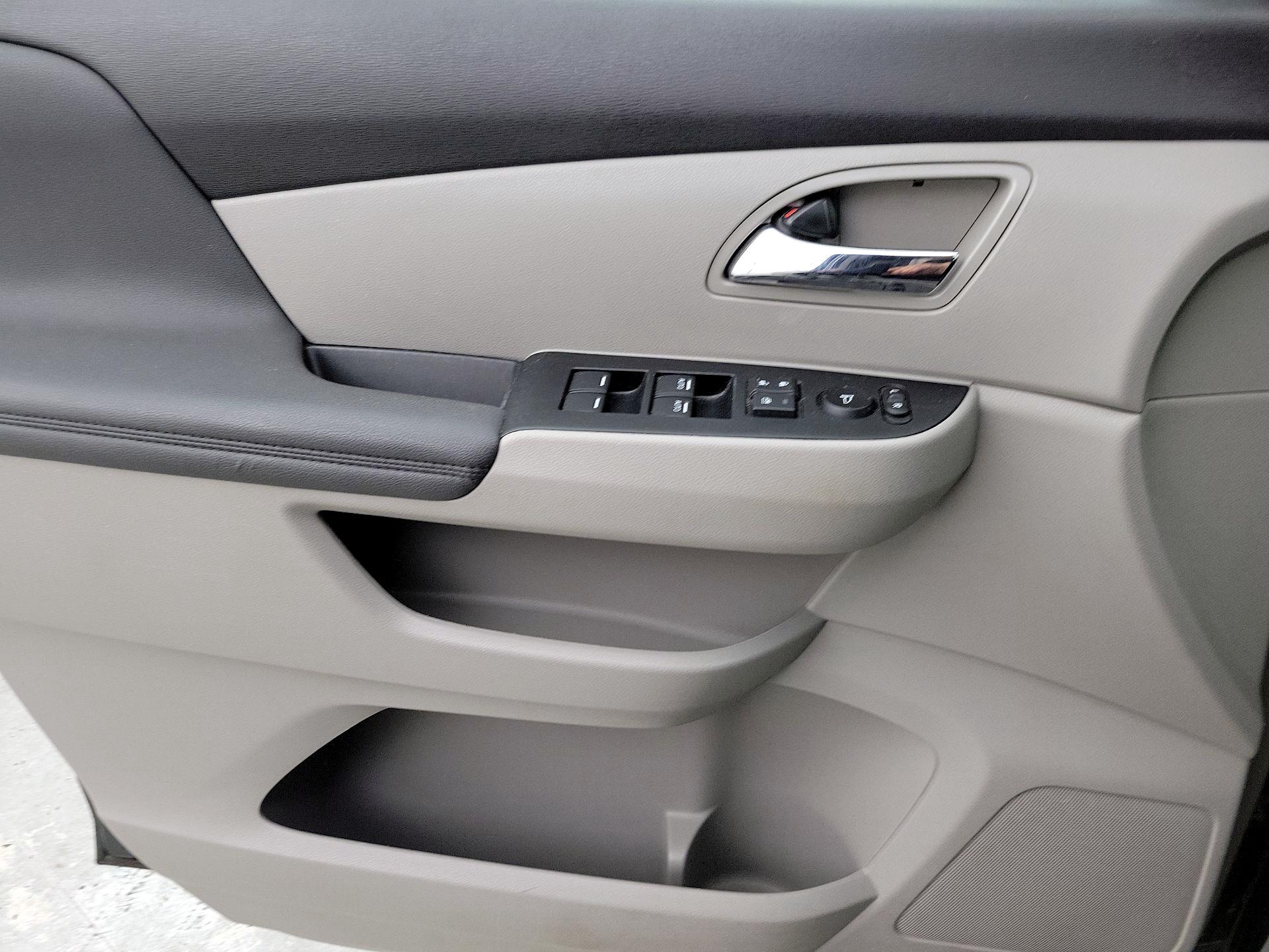 Thumbnail: 2014 Honda Odyssey - 12