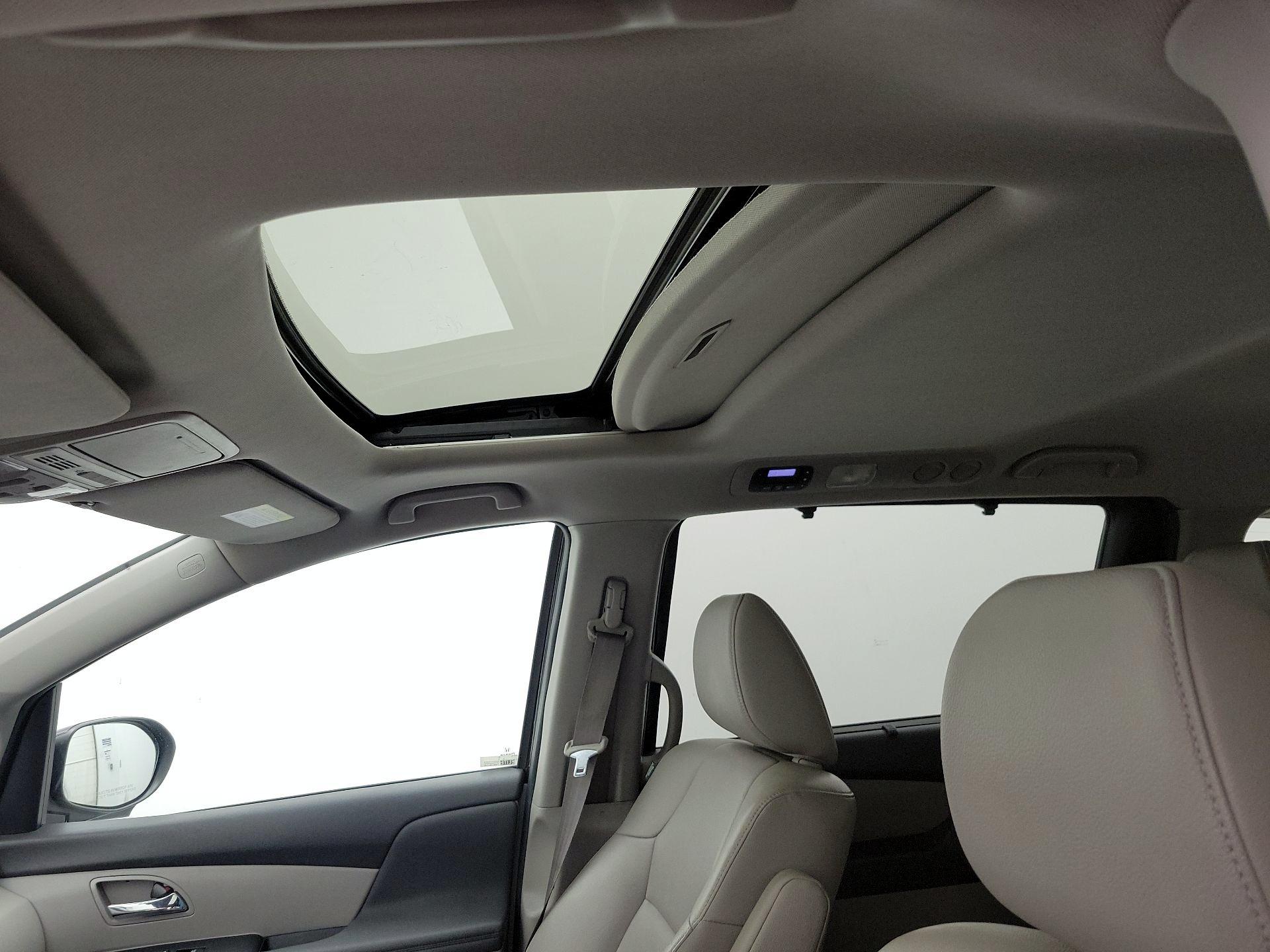 Thumbnail: 2014 Honda Odyssey - 19