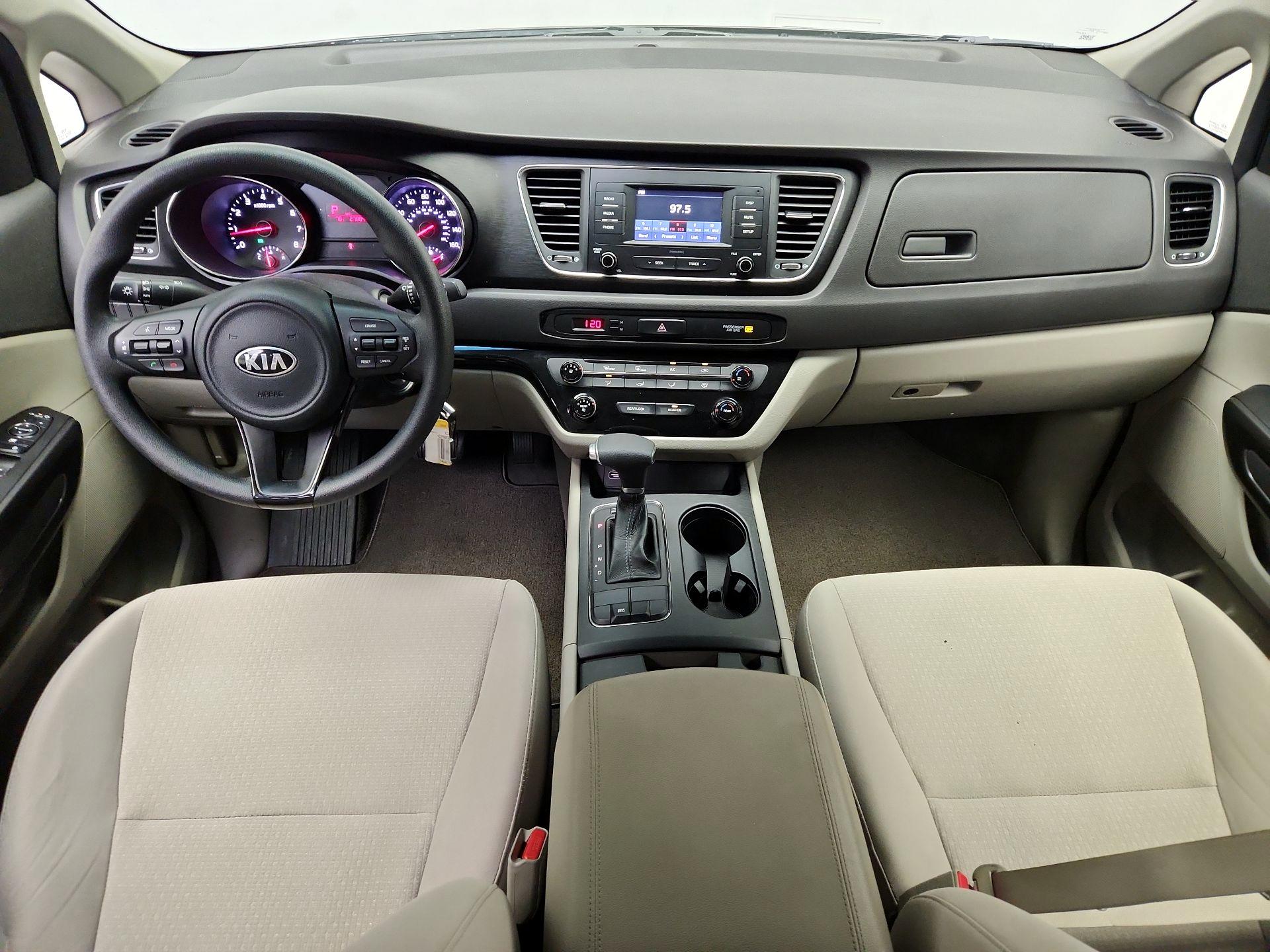 Thumbnail: 2017 Kia Sedona - 9