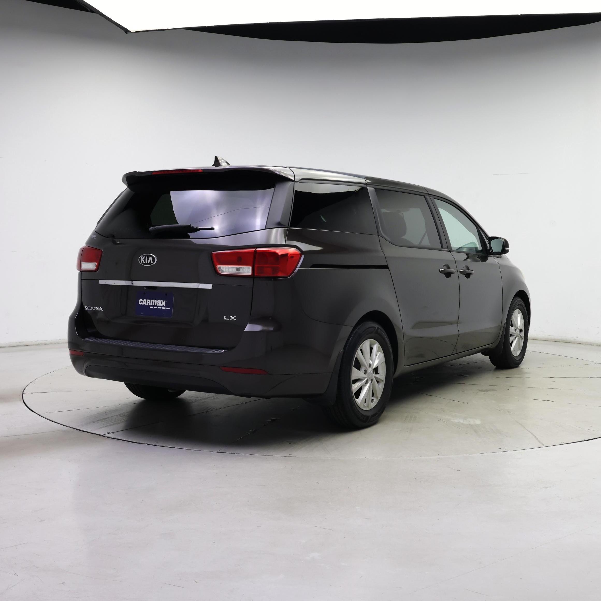 Thumbnail: 2017 Kia Sedona - 8