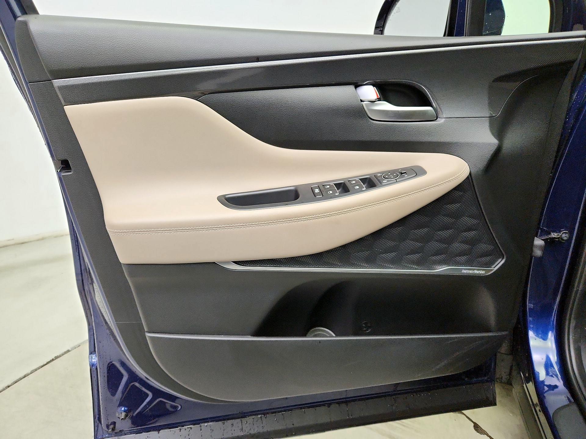 Thumbnail: 2023 Hyundai Santa Fe - 12