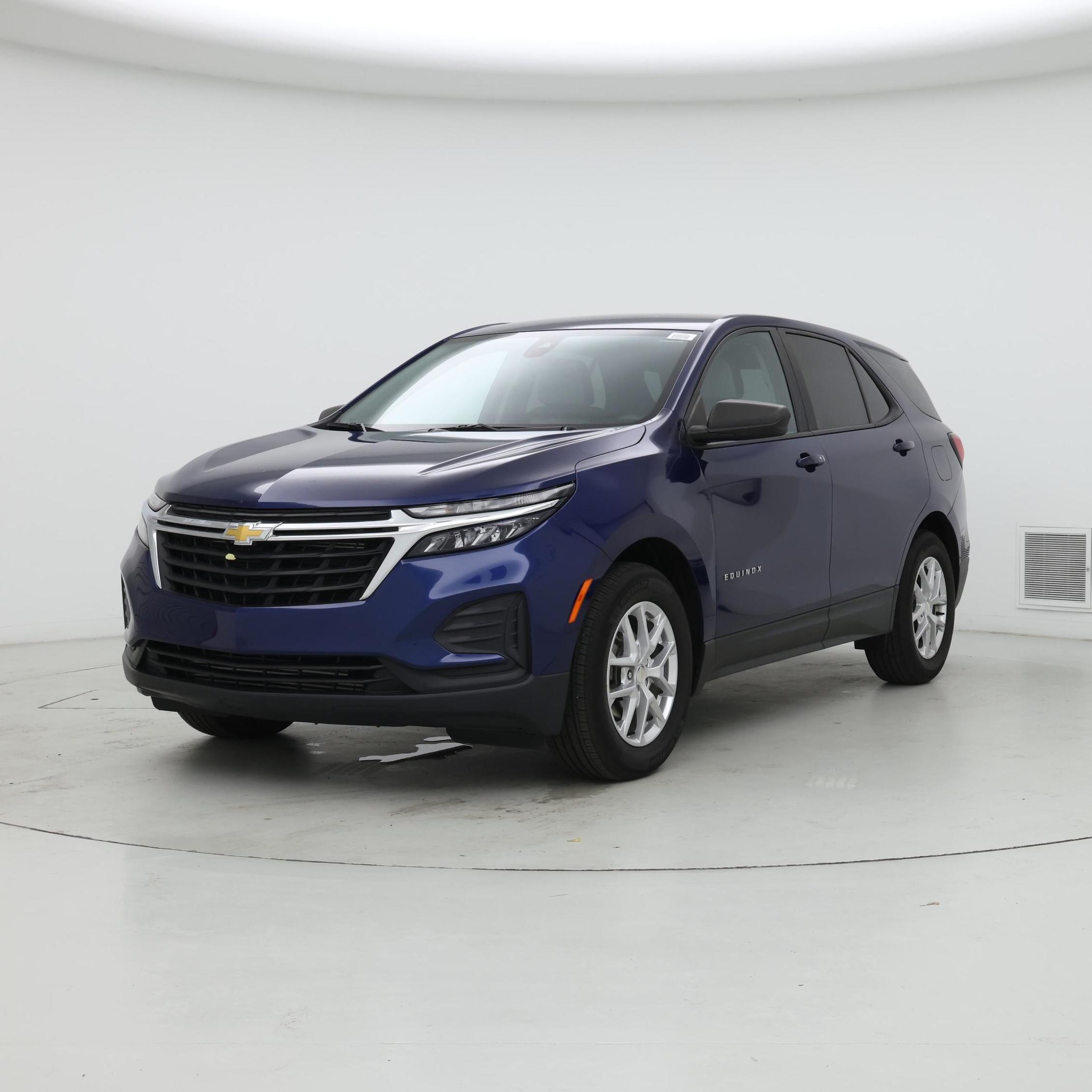 Thumbnail: 2022 Chevrolet Equinox - 4