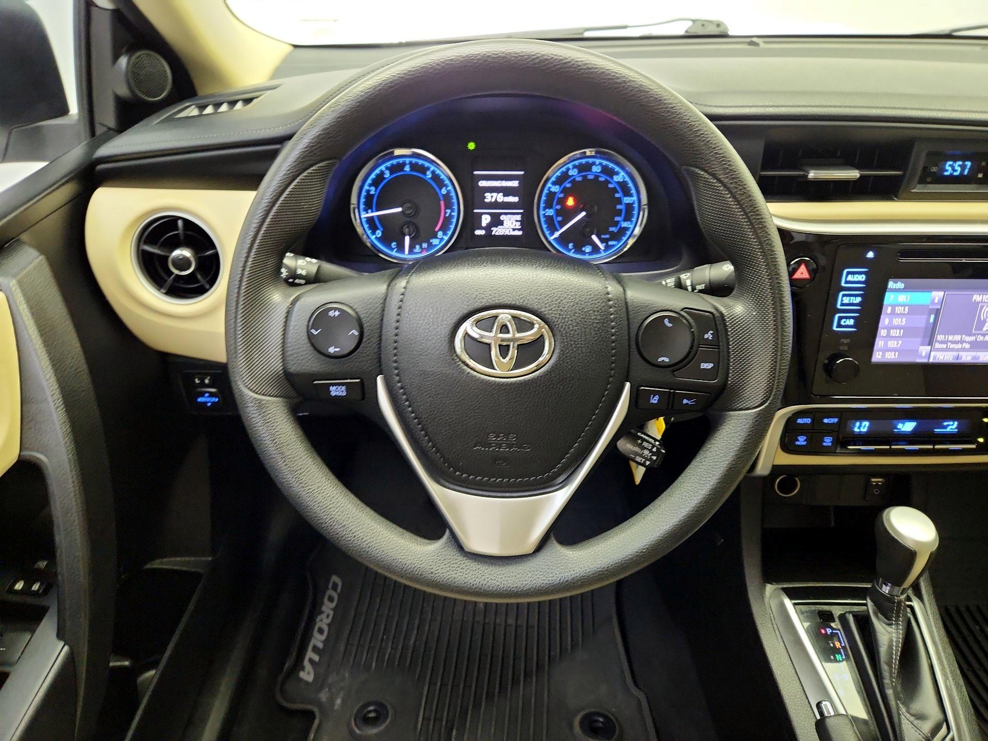 Thumbnail: 2017 Toyota Corolla - 10