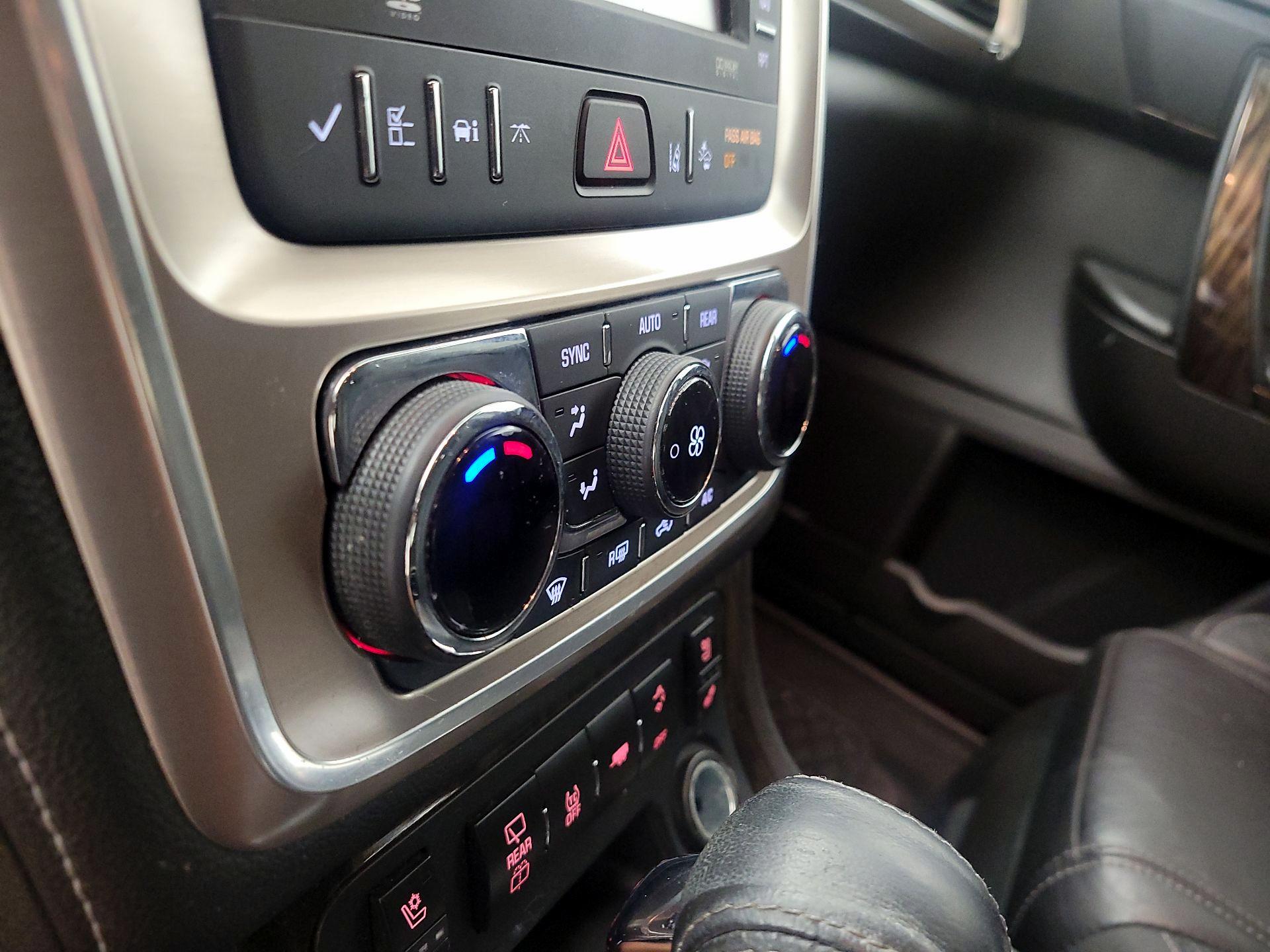 Thumbnail: 2014 GMC Acadia - 17