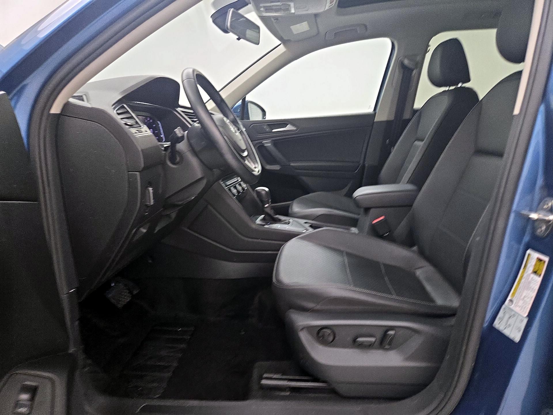 Thumbnail: 2019 Volkswagen Tiguan - 11