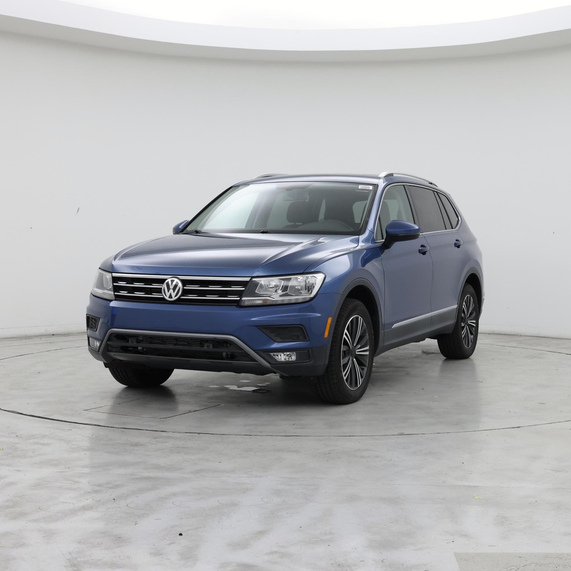 Thumbnail: 2019 Volkswagen Tiguan - 4