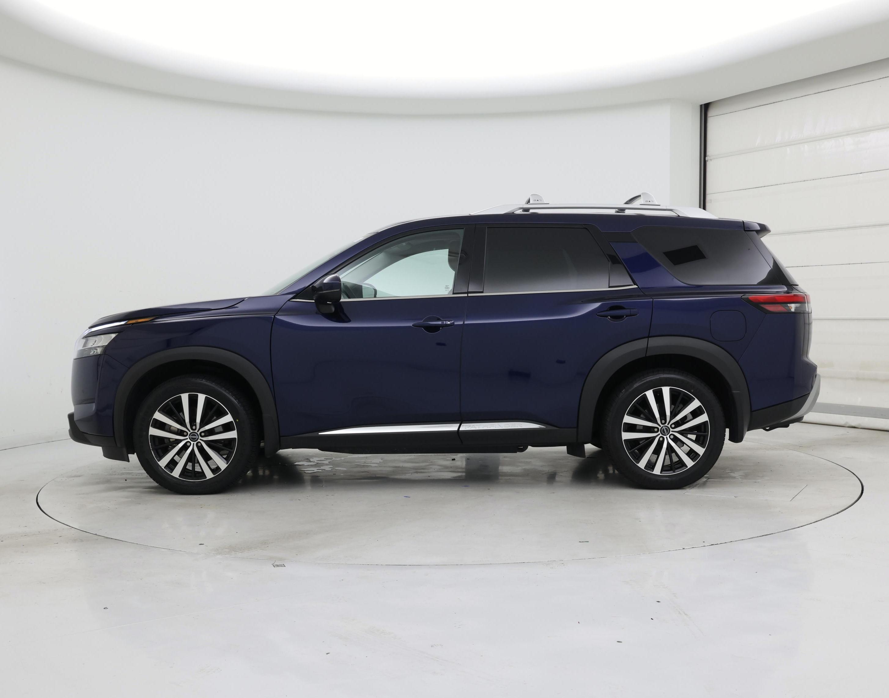 Thumbnail: 2024 Nissan Pathfinder - 3