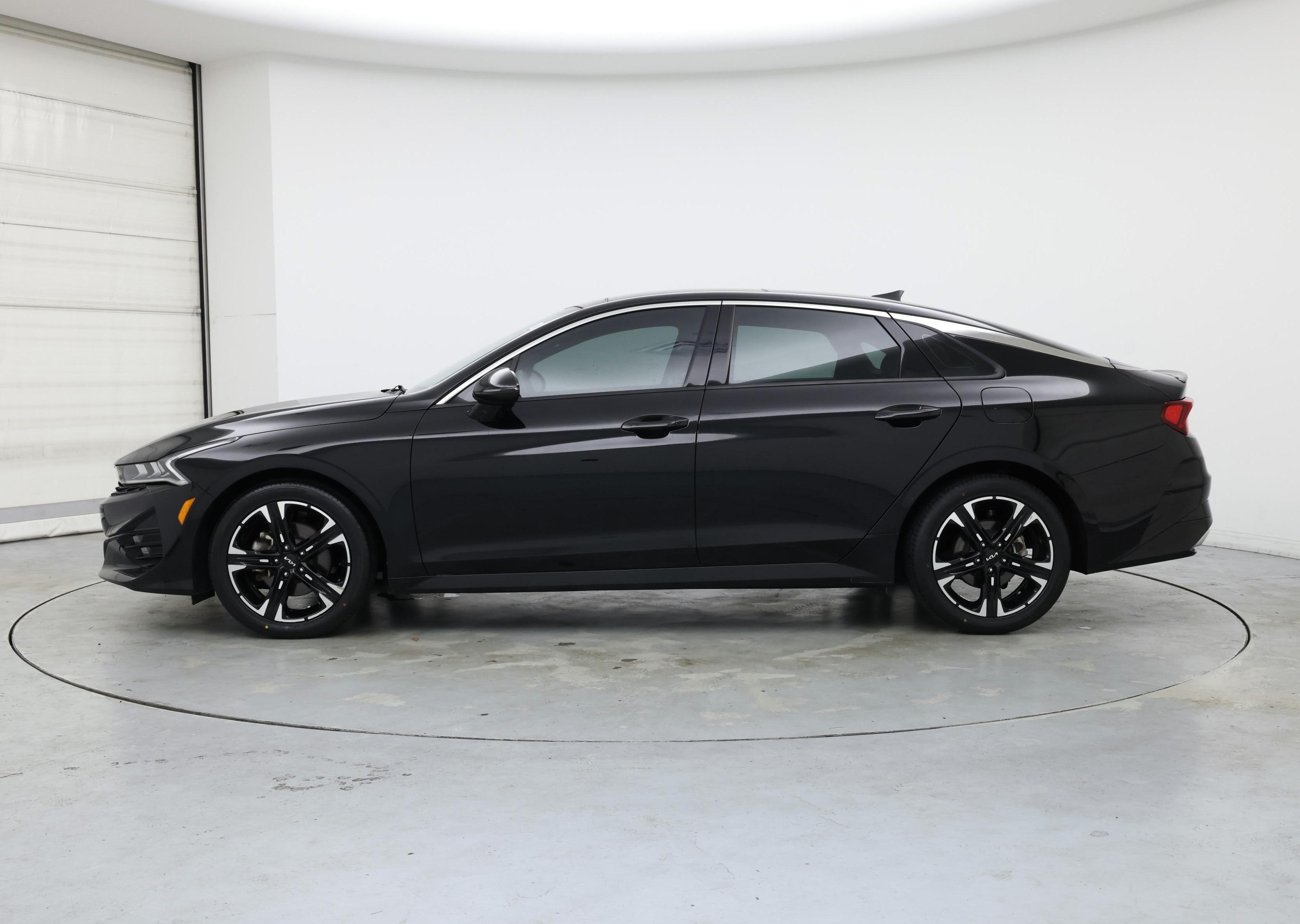 Thumbnail: 2023 Kia K5 - 3