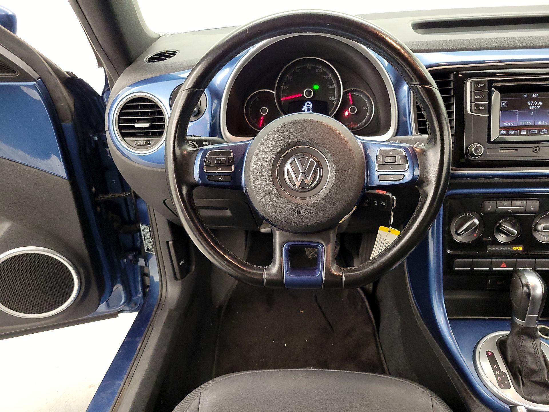 Thumbnail: 2019 Volkswagen Beetle - 10