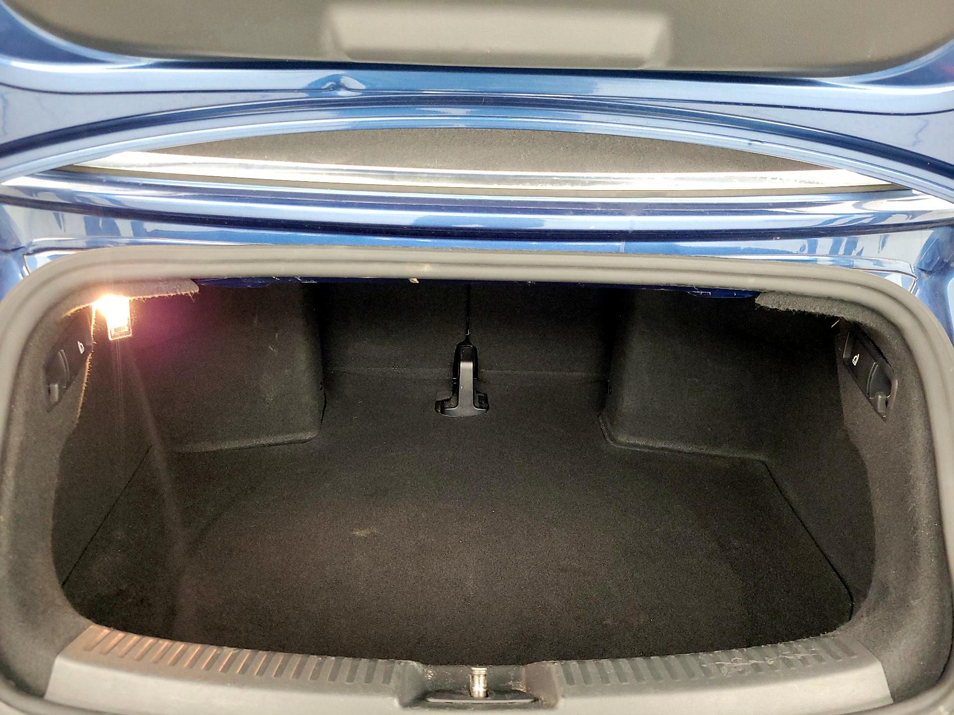 Thumbnail: 2019 Volkswagen Beetle - 20