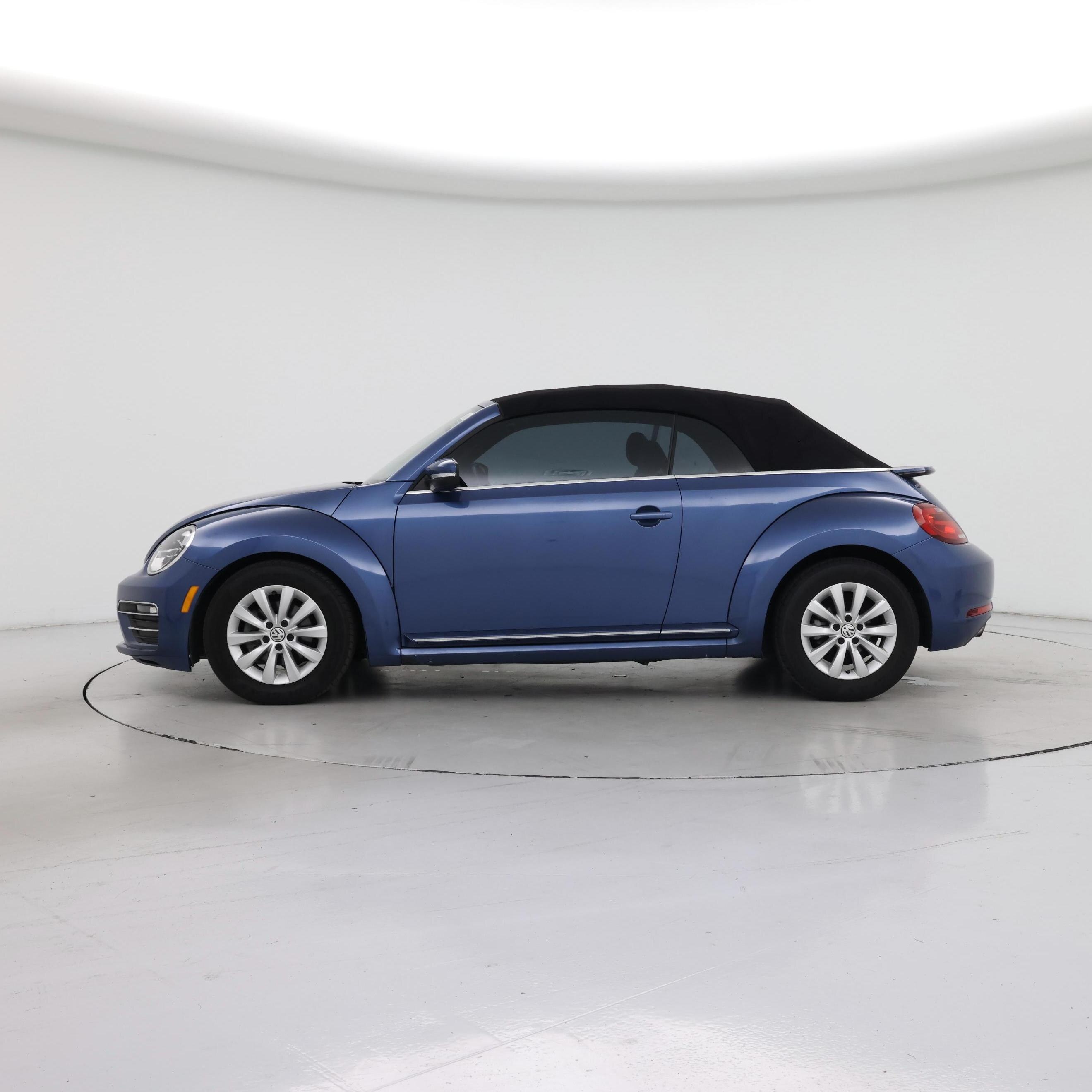 Thumbnail: 2019 Volkswagen Beetle - 3