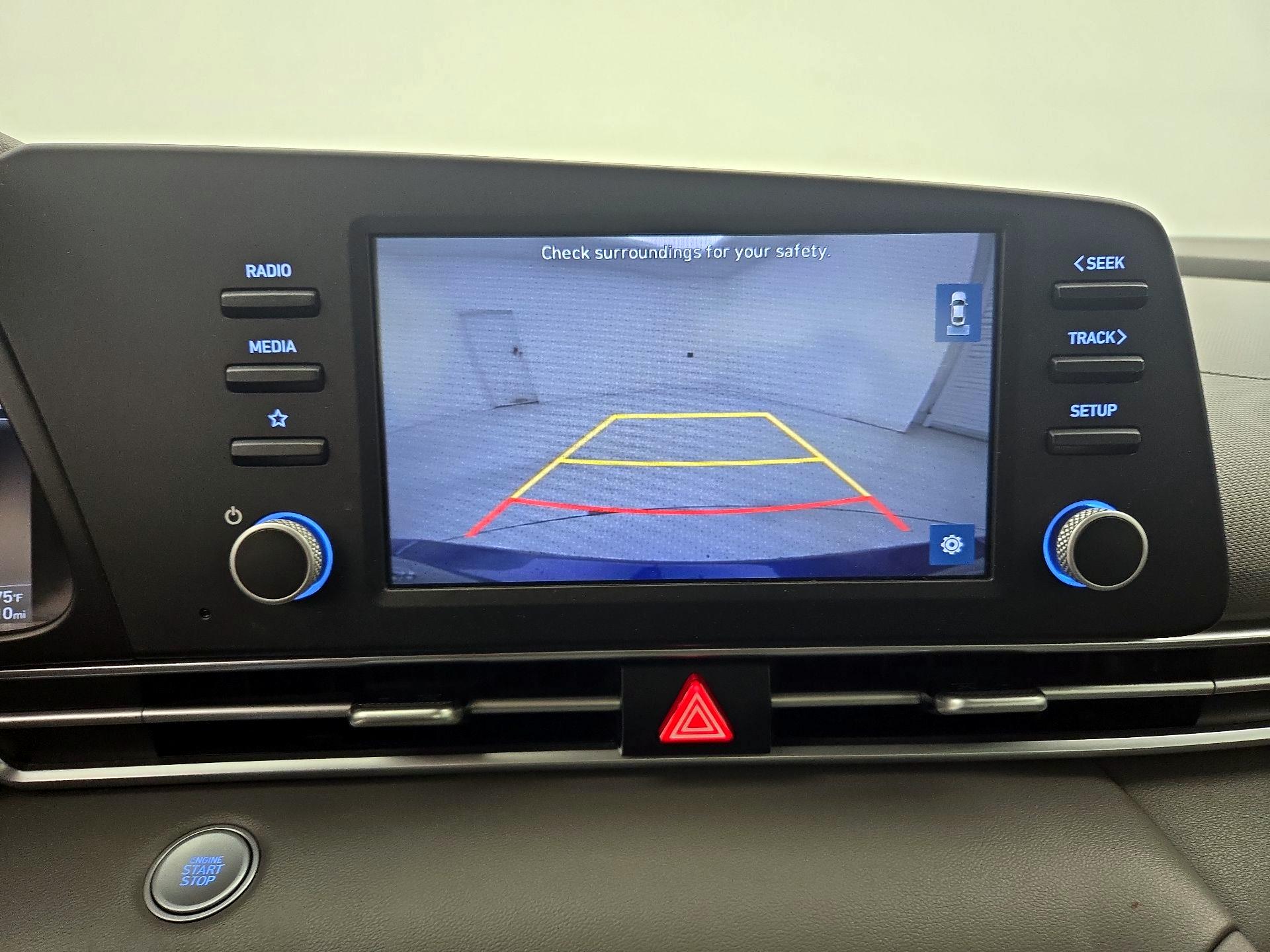 Thumbnail: 2021 Hyundai Elantra - 14