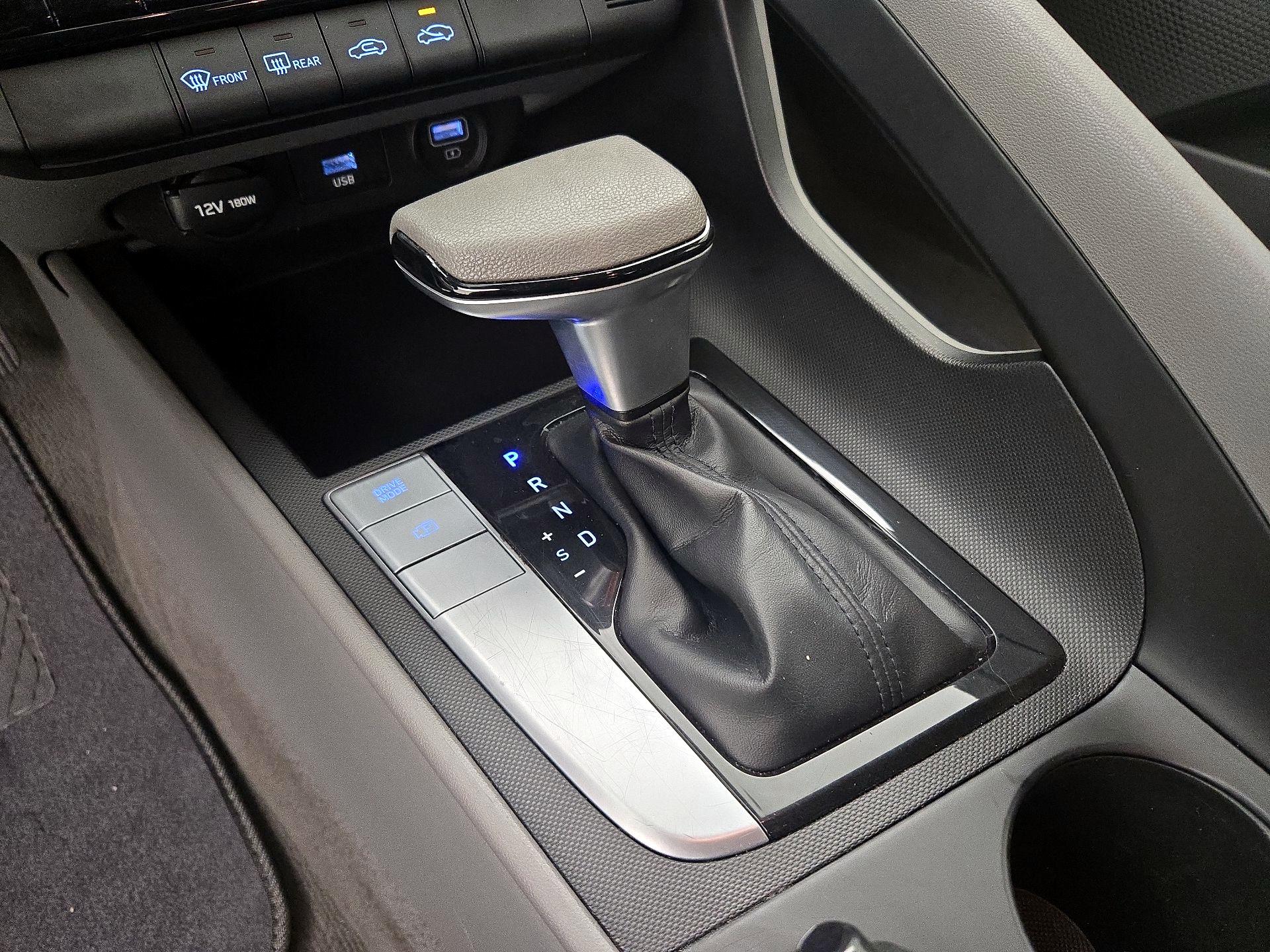 Thumbnail: 2021 Hyundai Elantra - 17