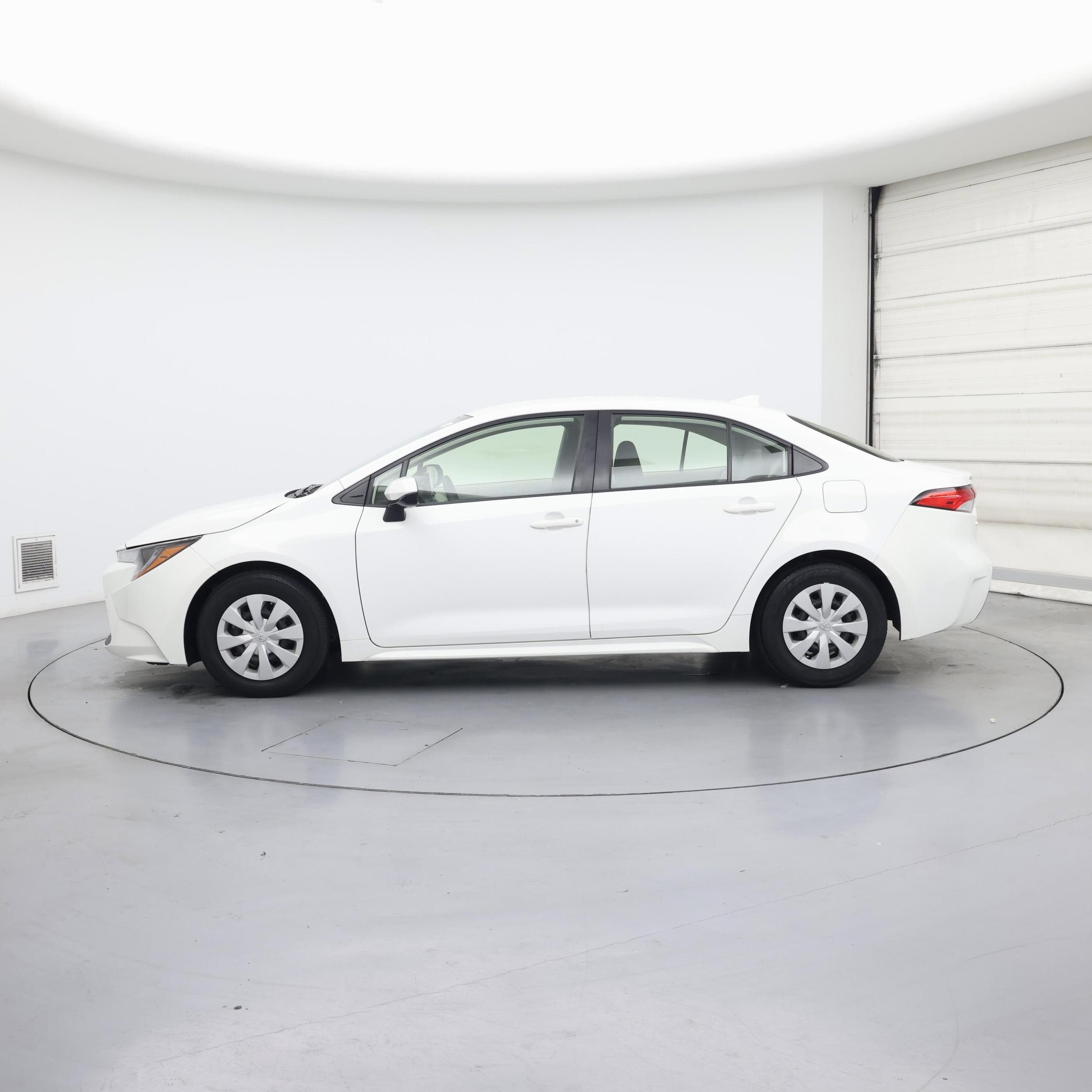 Thumbnail: 2021 Toyota Corolla - 3