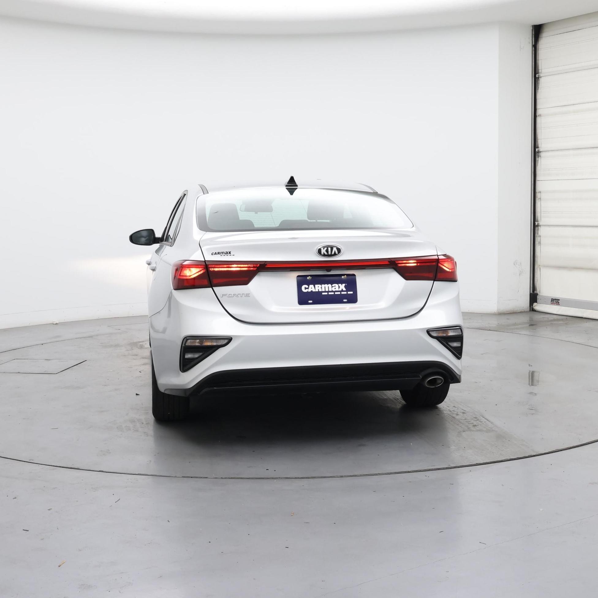 Thumbnail: 2020 Kia Forte - 6
