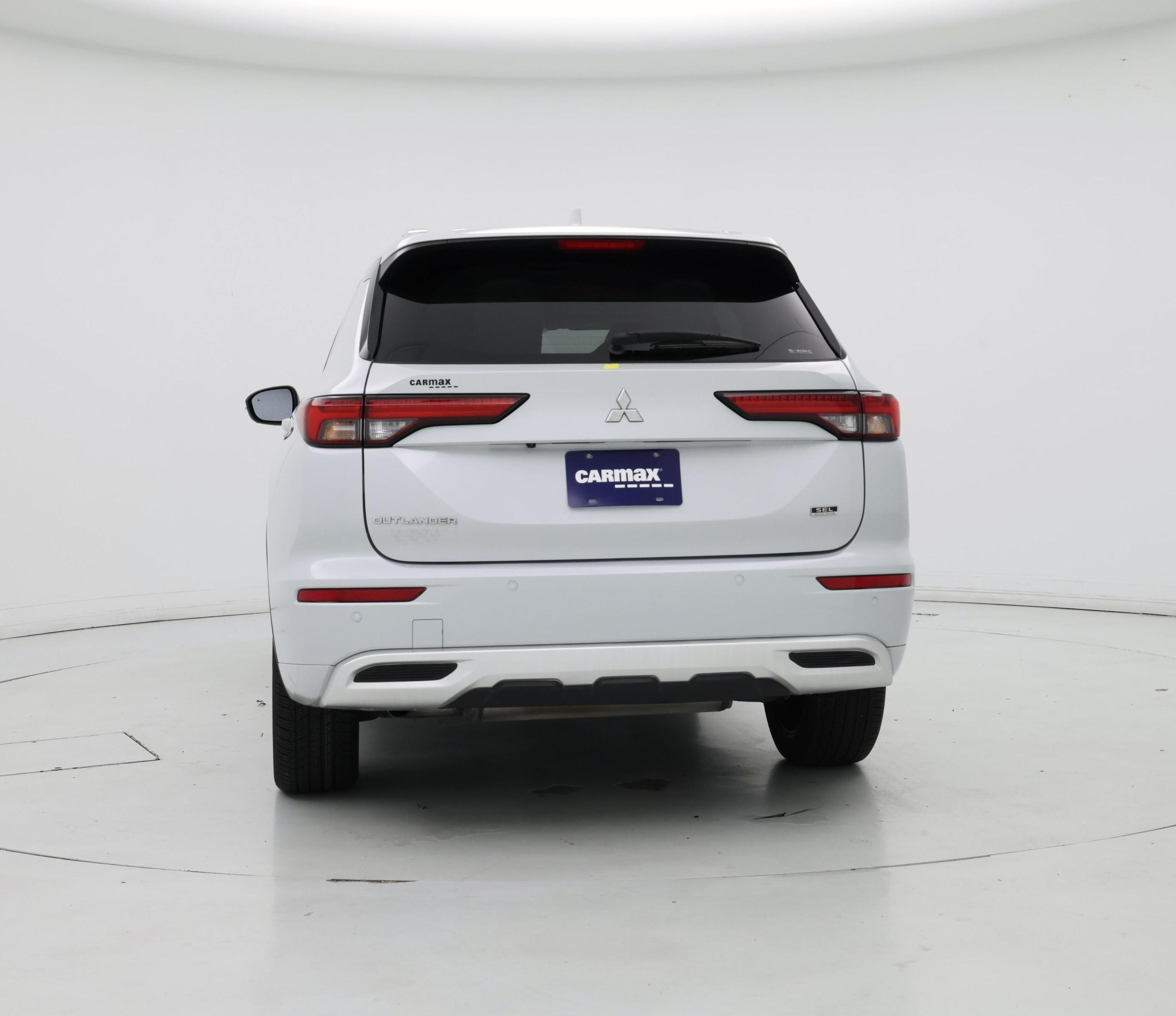 Thumbnail: 2022 Mitsubishi Outlander - 6