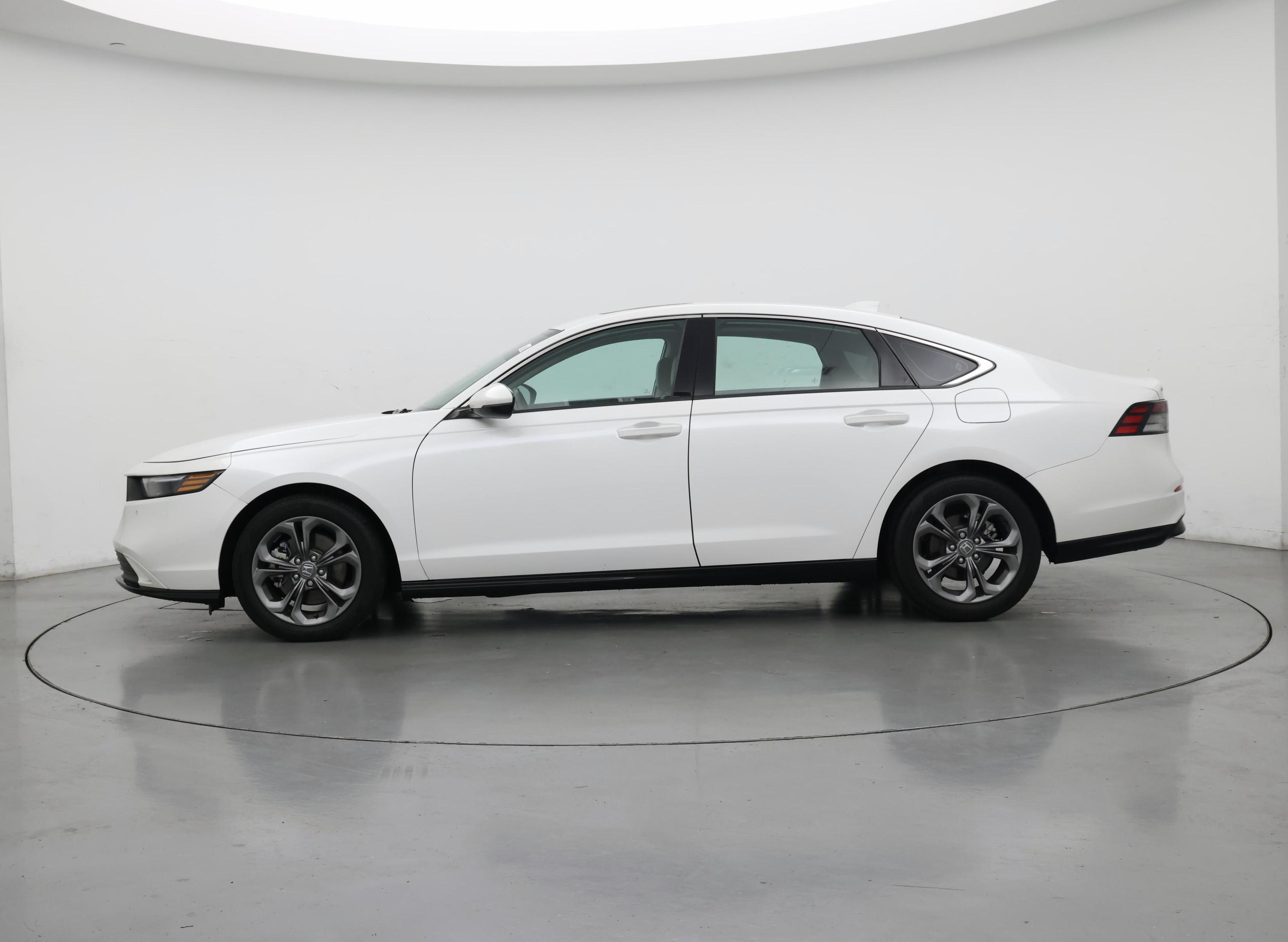 Thumbnail: 2023 Honda Accord - 3