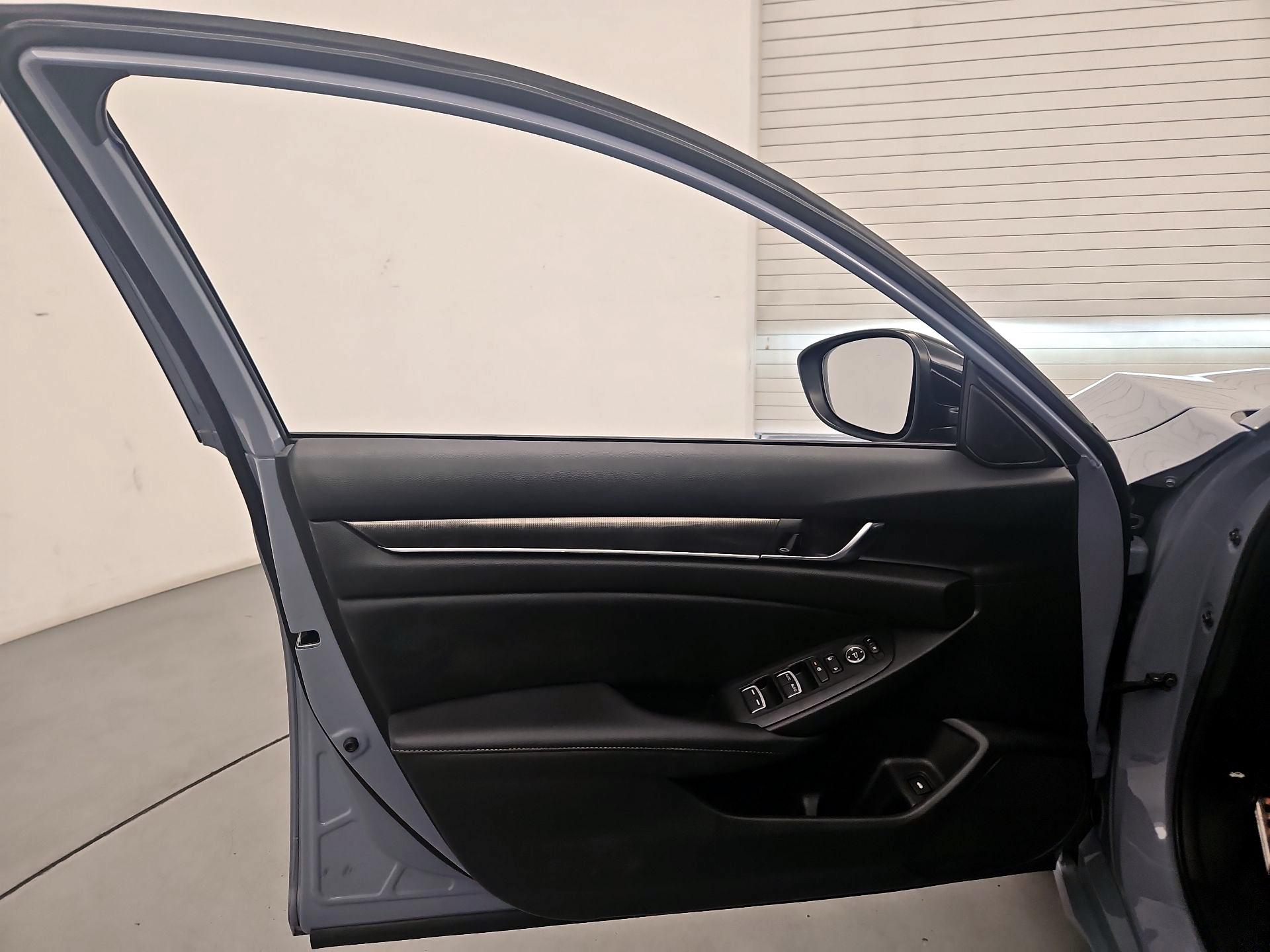 Thumbnail: 2022 Honda Accord - 12