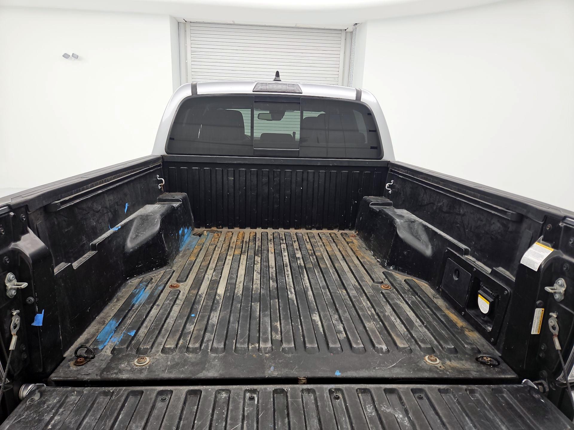 Thumbnail: 2021 Toyota Tacoma - 20