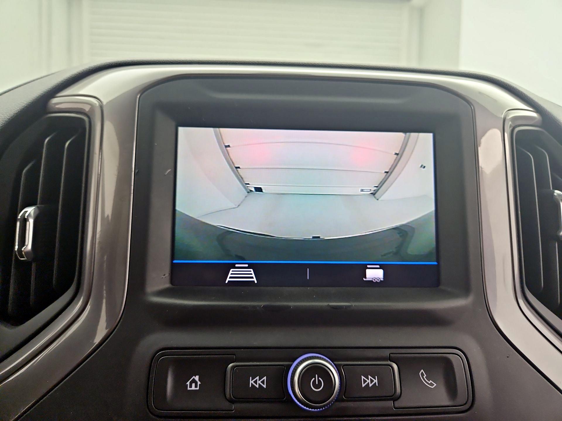 Thumbnail: 2020 Chevrolet Silverado 1500 - 14