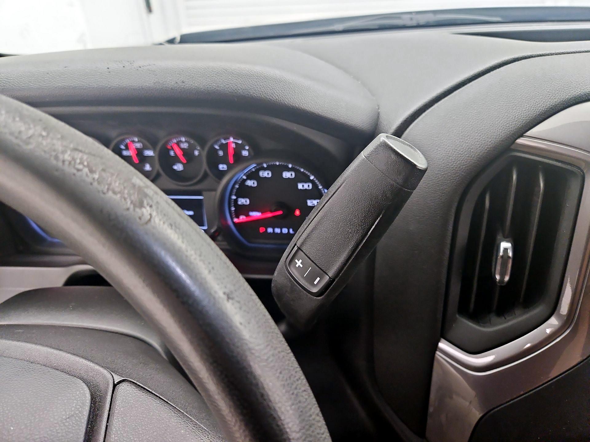 Thumbnail: 2020 Chevrolet Silverado 1500 - 17