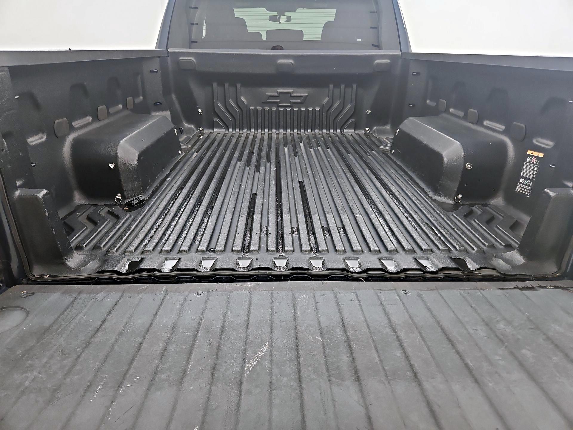Thumbnail: 2020 Chevrolet Silverado 1500 - 20
