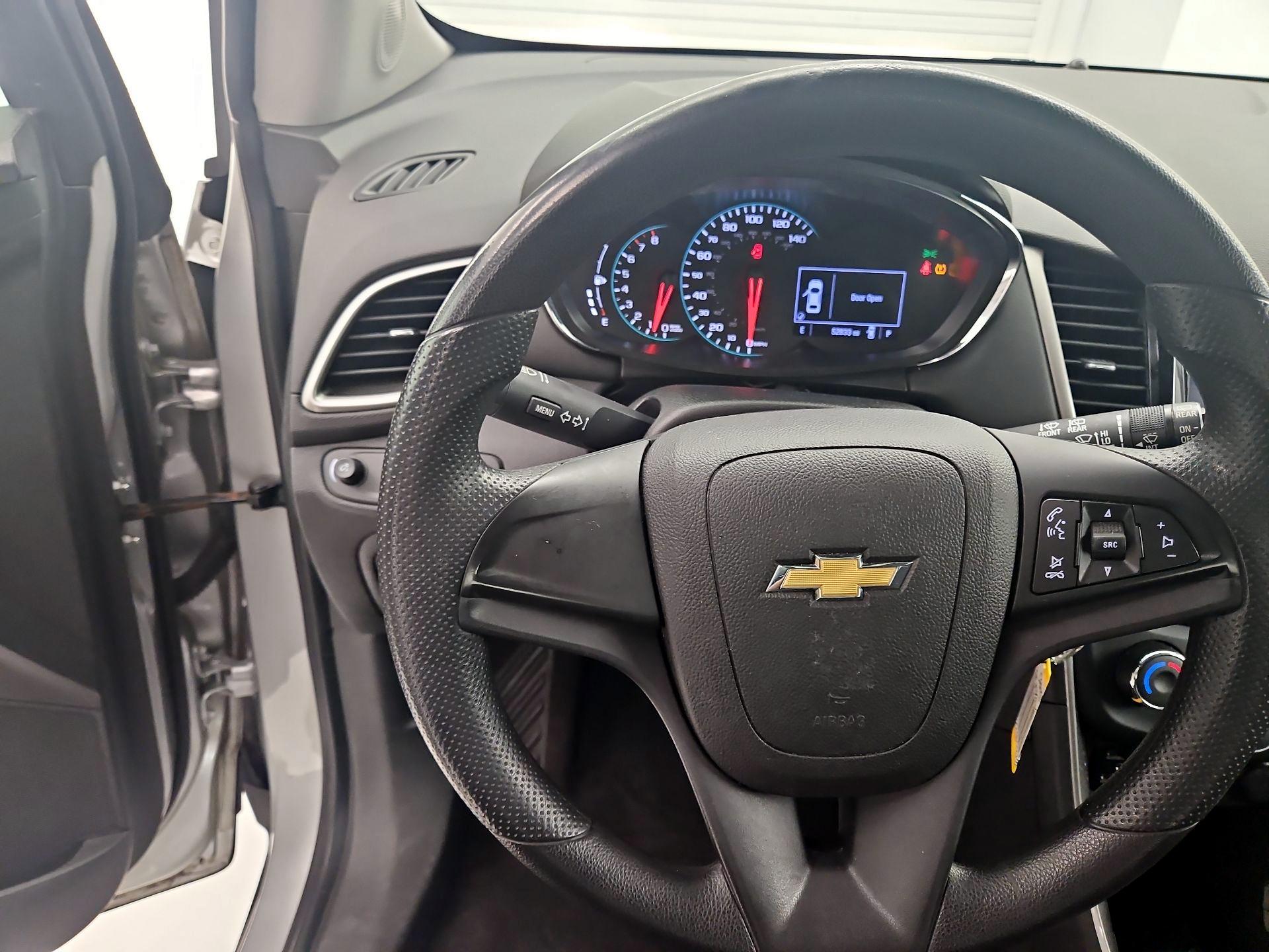 Thumbnail: 2020 Chevrolet Trax - 10