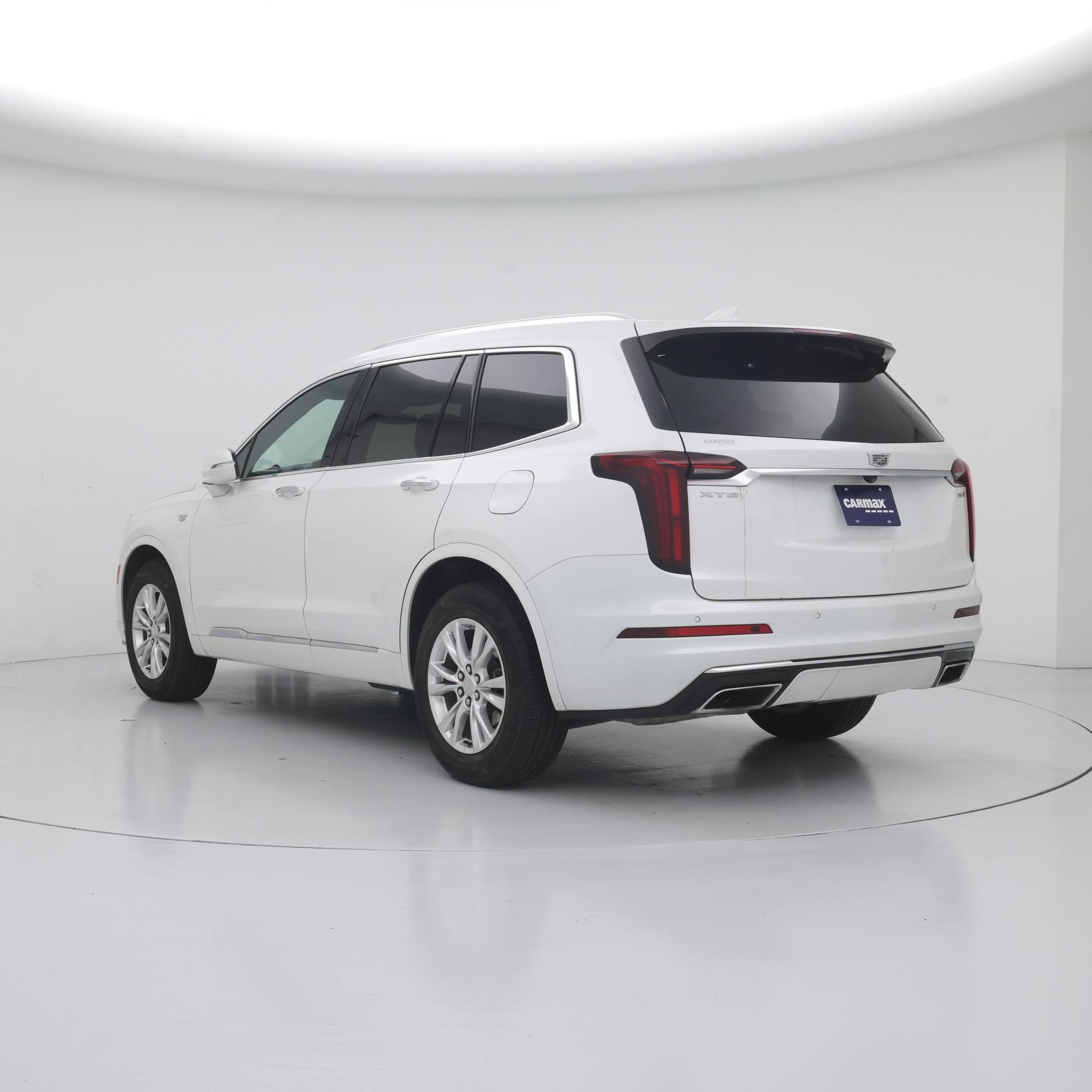 Thumbnail: 2022 Cadillac XT6 - 2